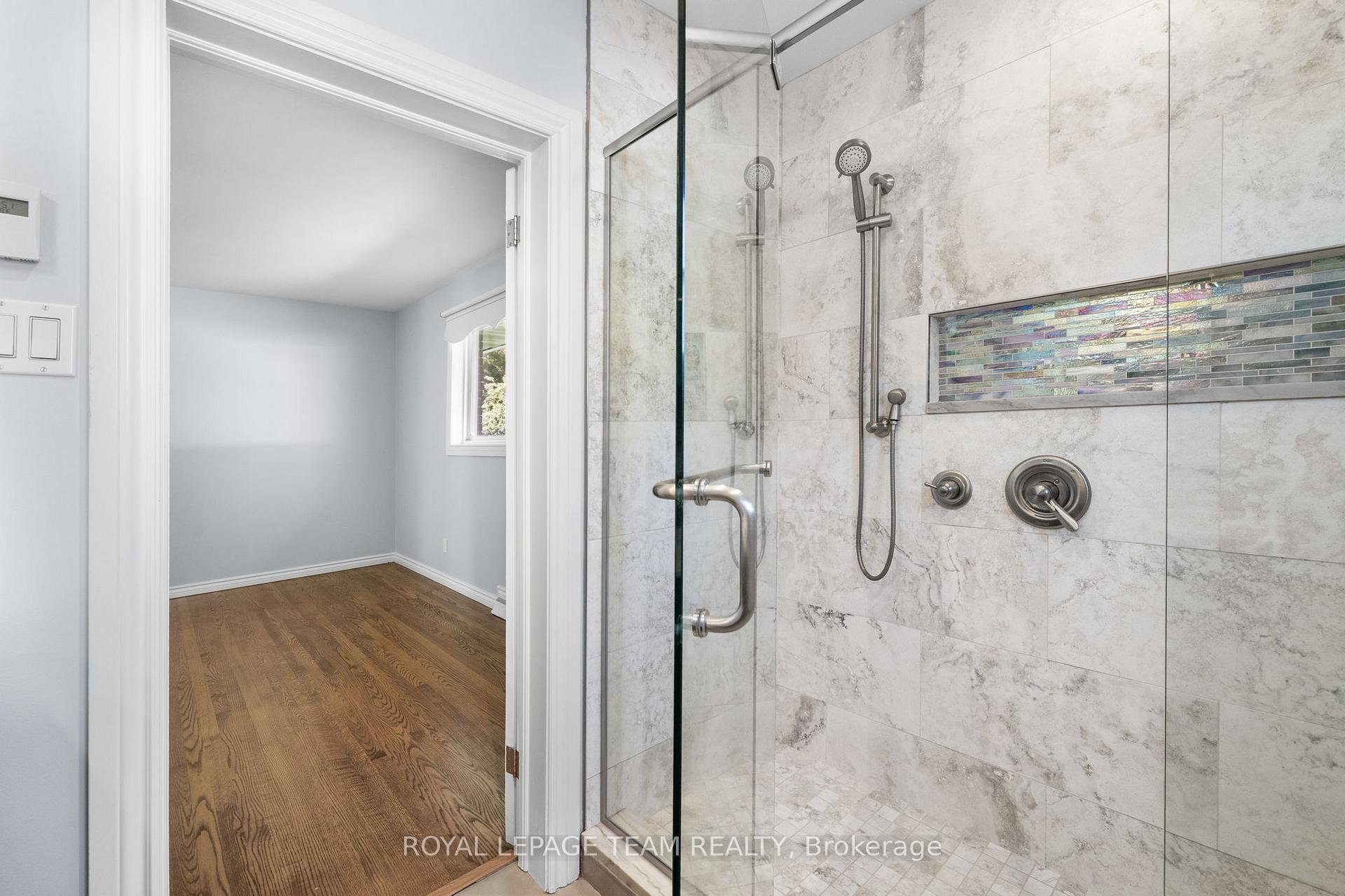 Photo 28 of 447 Simpson Road, Ottawa, Alta Vista/Faircrest Heights — HOMEH