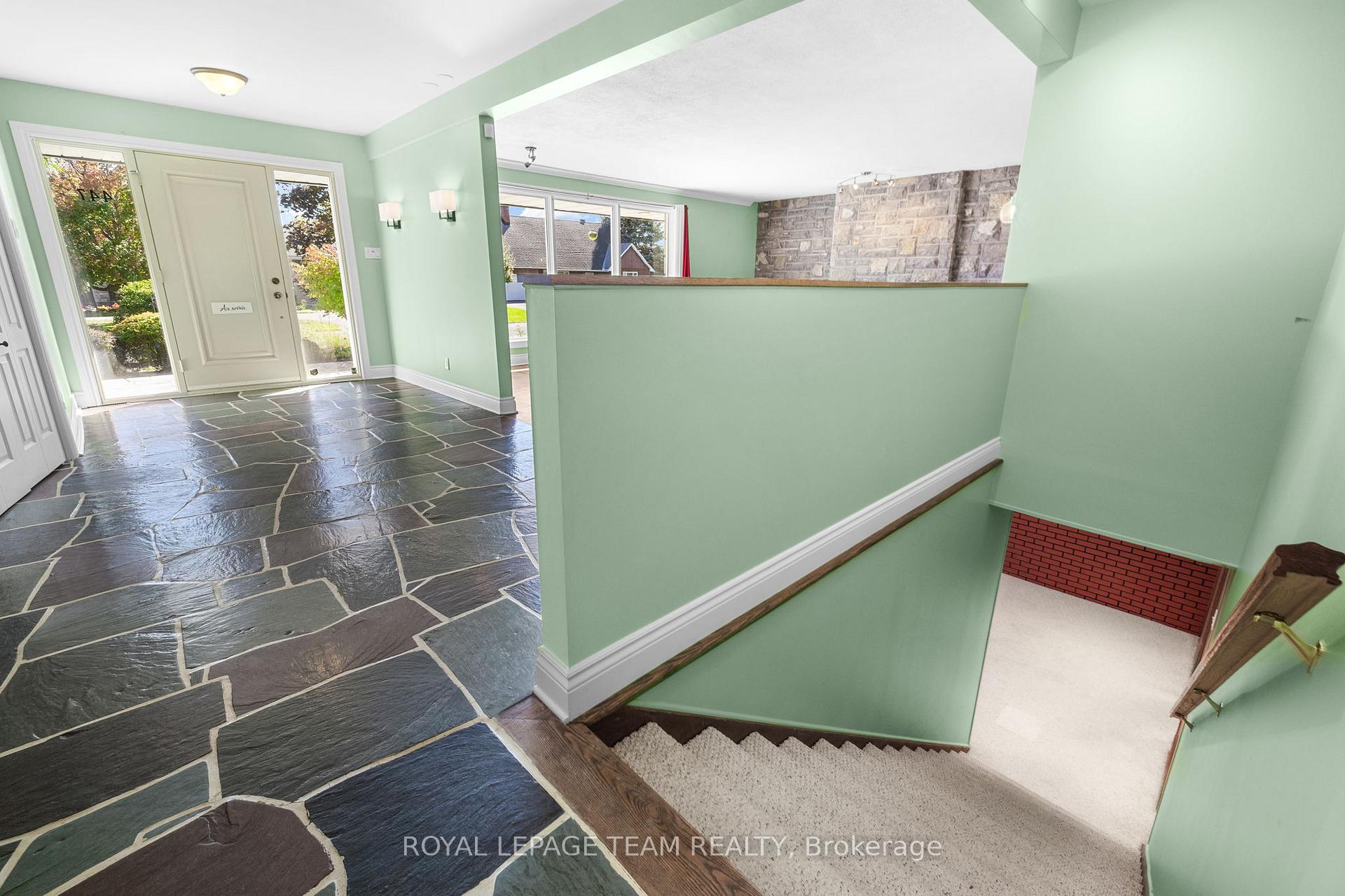 Photo 37 of 447 Simpson Road, Ottawa, Alta Vista/Faircrest Heights — HOMEH