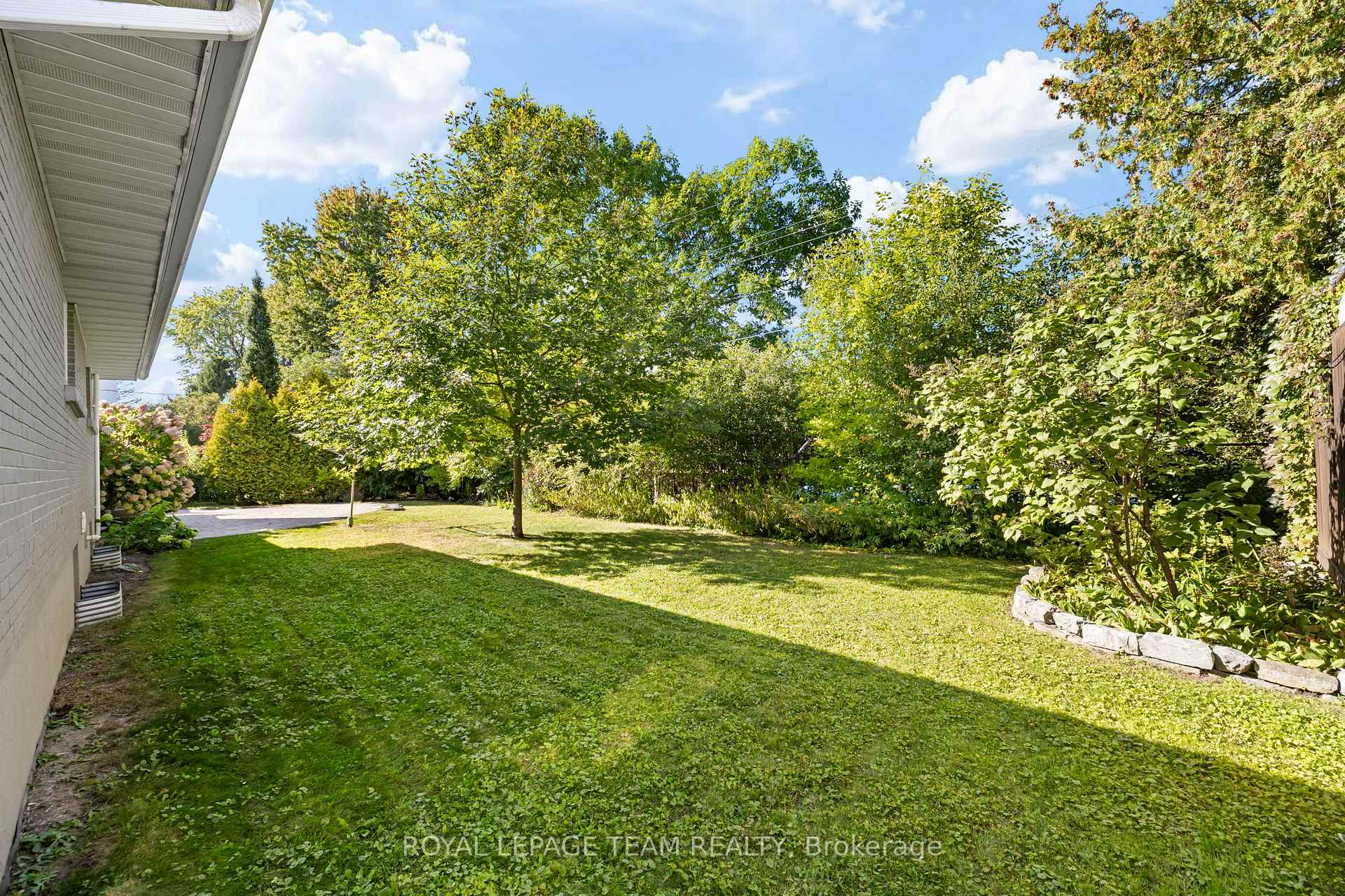Photo 49 of 447 Simpson Road, Ottawa, Alta Vista/Faircrest Heights — HOMEH