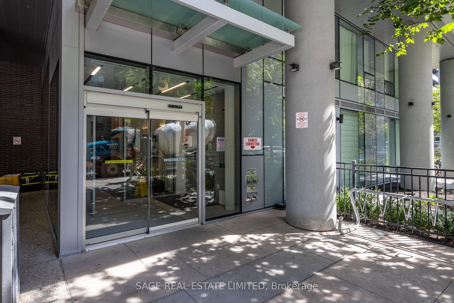 Photo 4 of Unit 3004, 195 Redpath Avenue, Toronto, Mount Pleasant West — HOMEH