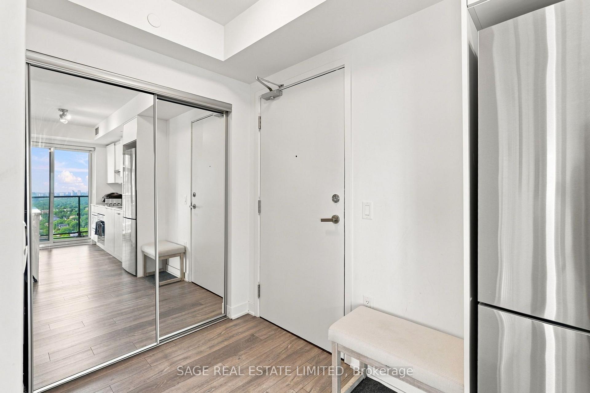 Photo 5 of Unit 3004, 195 Redpath Avenue, Toronto, Mount Pleasant West — HOMEH