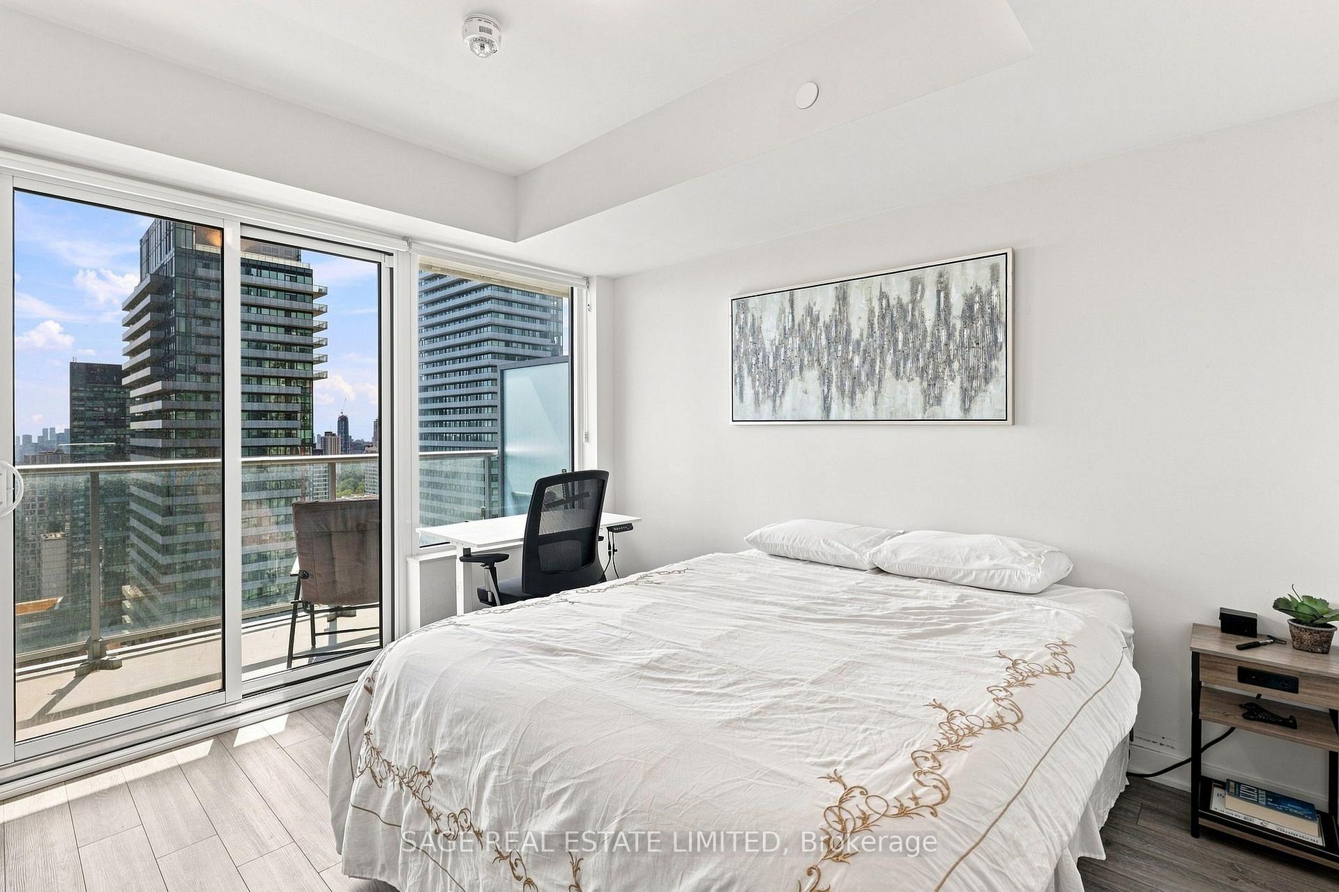 Photo 12 of Unit 3004, 195 Redpath Avenue, Toronto, Mount Pleasant West — HOMEH