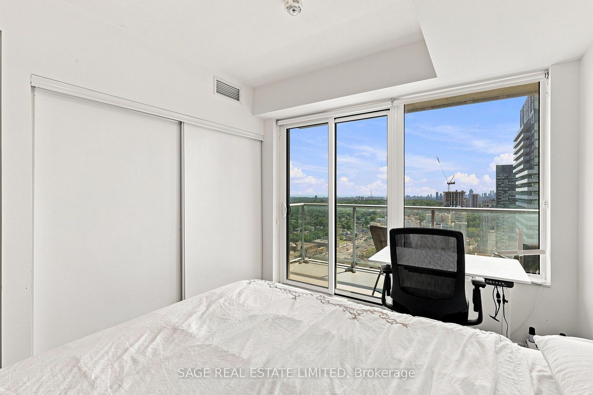 Photo 13 of Unit 3004, 195 Redpath Avenue, Toronto, Mount Pleasant West — HOMEH