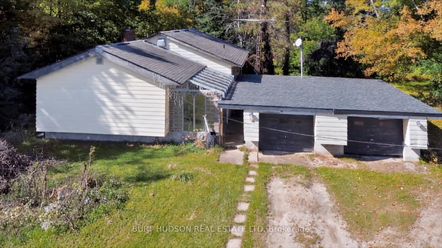Front of 120 Graham Lake Road