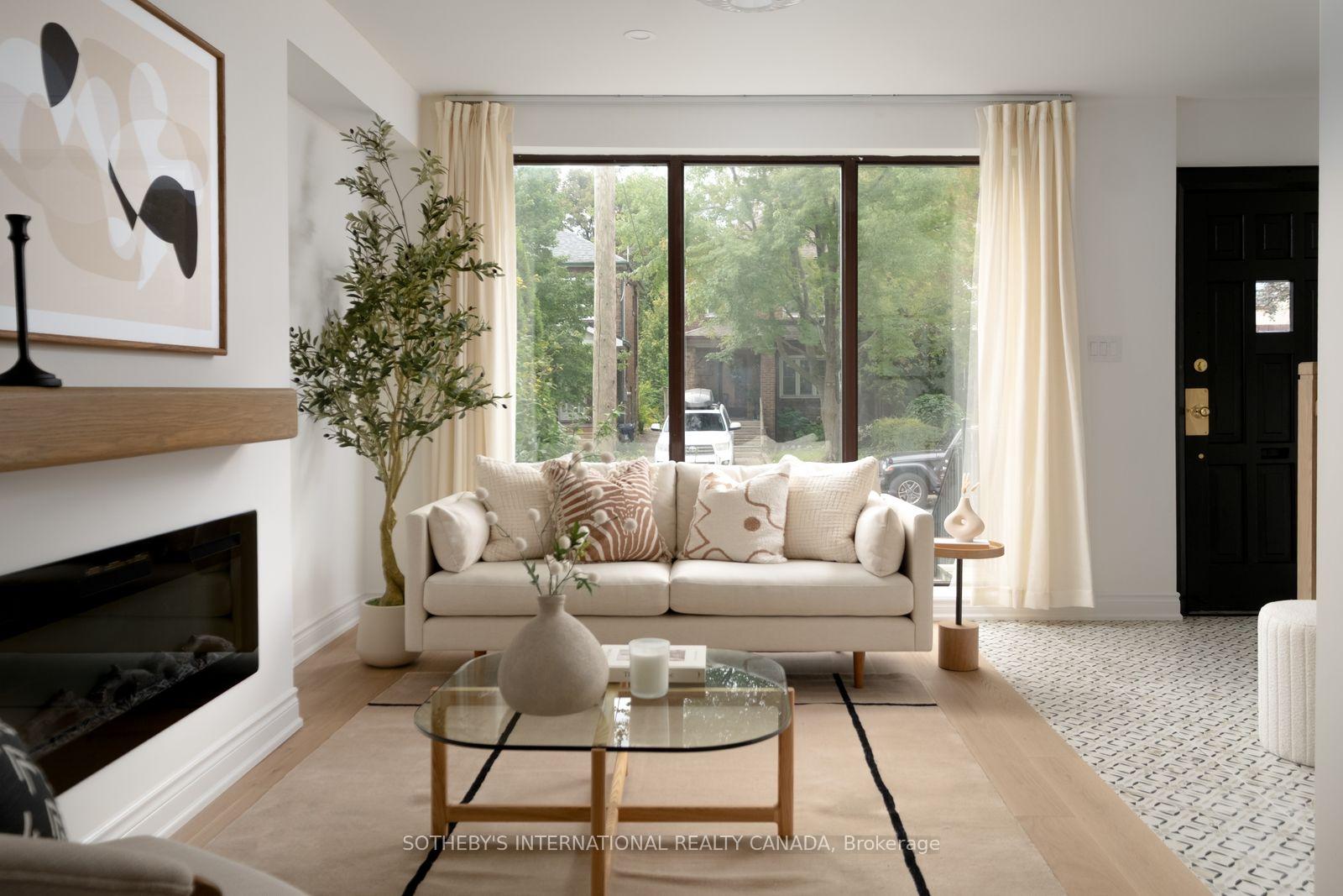 Photo 3 of 14 Tilson Road, Toronto, Mount Pleasant East — HOMEH
