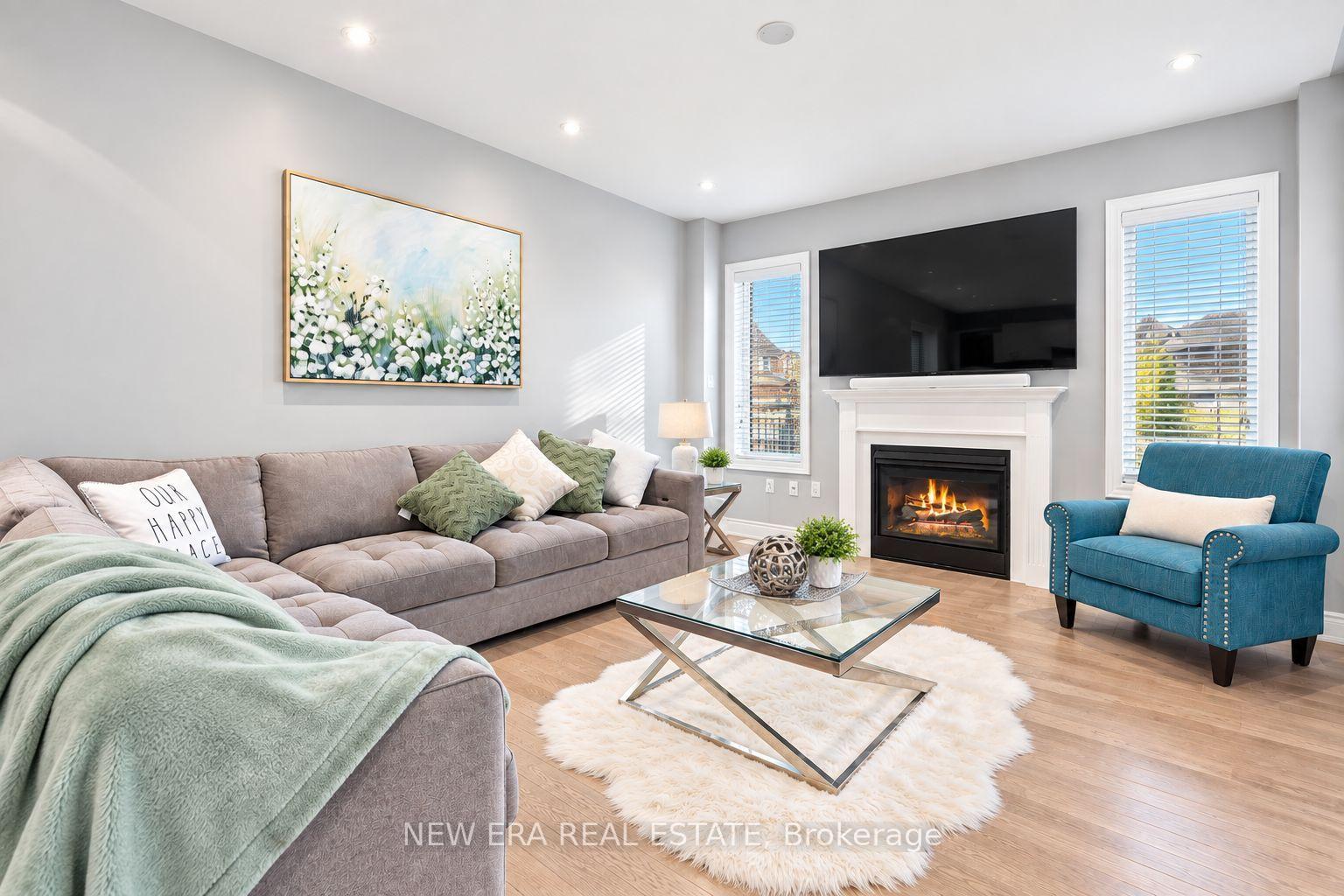 Photo 2 of 124 Walker Boulevard, New Tecumseth, Alliston — HOMEH