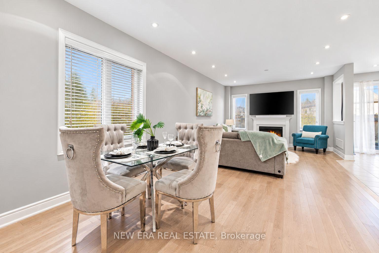 Photo 4 of 124 Walker Boulevard, New Tecumseth, Alliston — HOMEH
