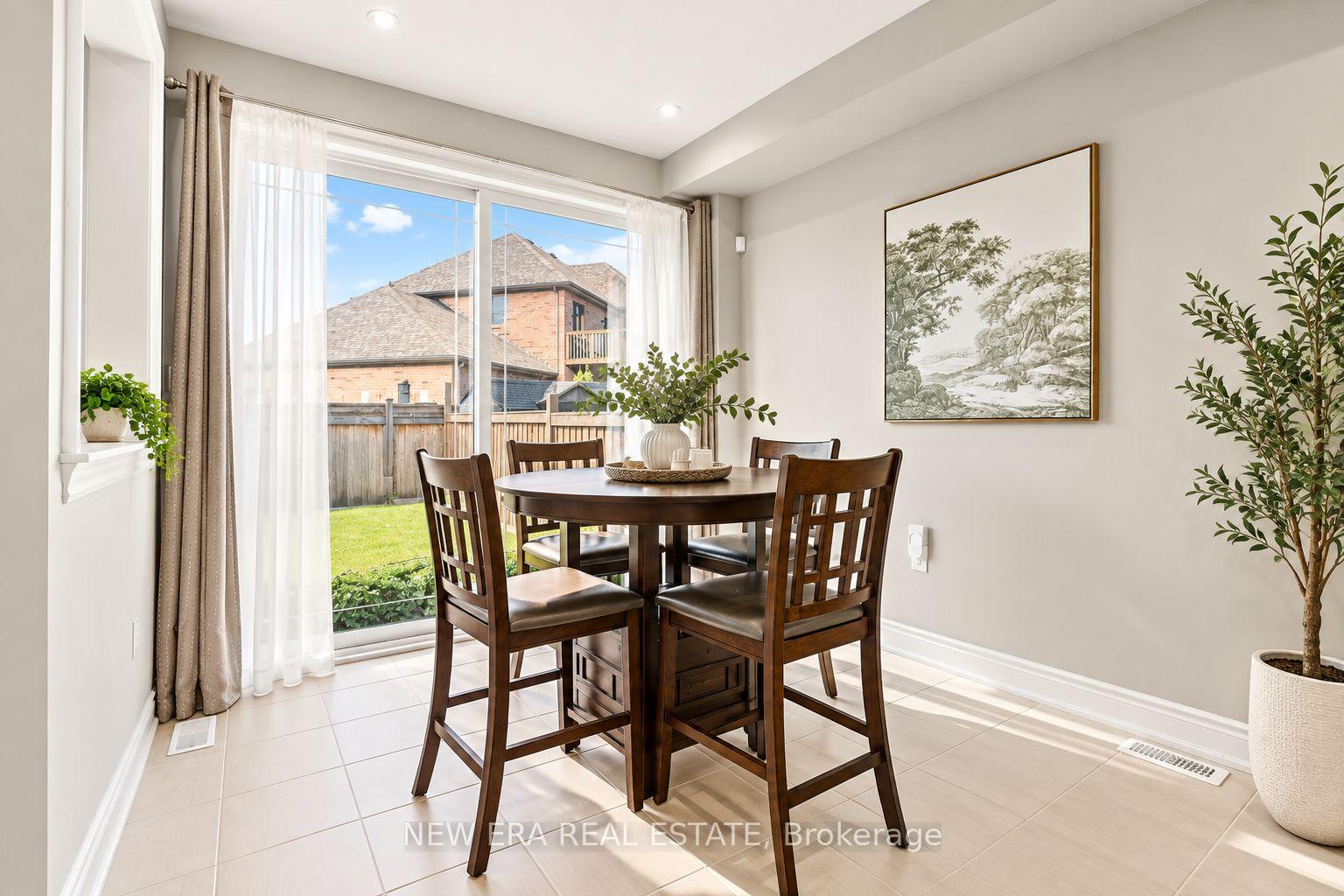 Photo 8 of 124 Walker Boulevard, New Tecumseth, Alliston — HOMEH