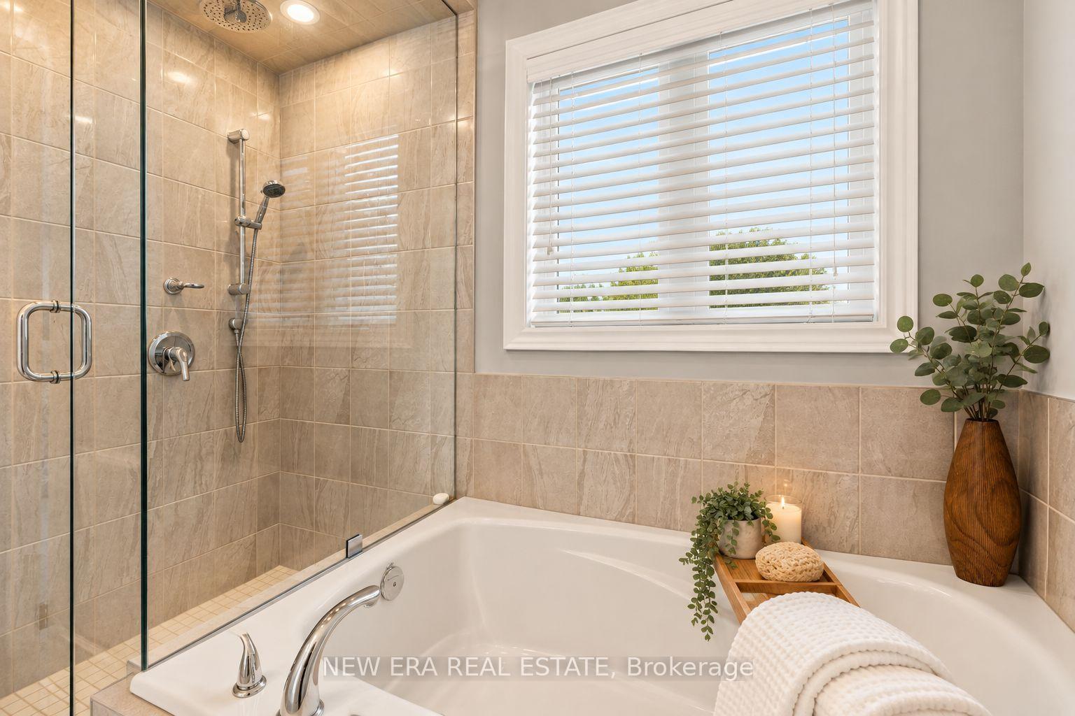 Photo 18 of 124 Walker Boulevard, New Tecumseth, Alliston — HOMEH