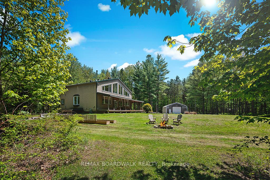 Photo of 1439 Lacroix Road