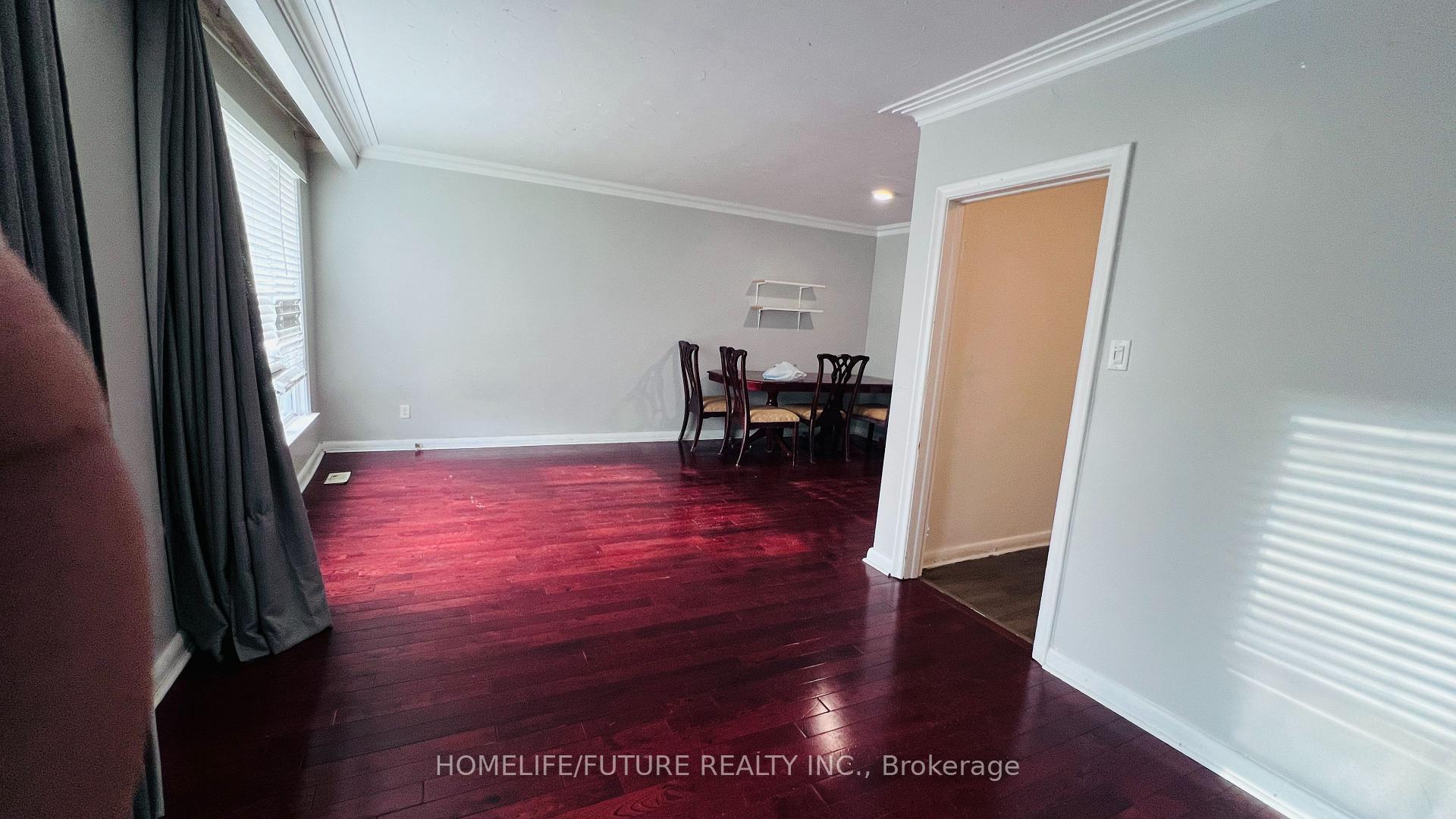 Photo 3 of Unit Main, 7 Perivale Crescent, Scarborough, Bendale — HOMEH