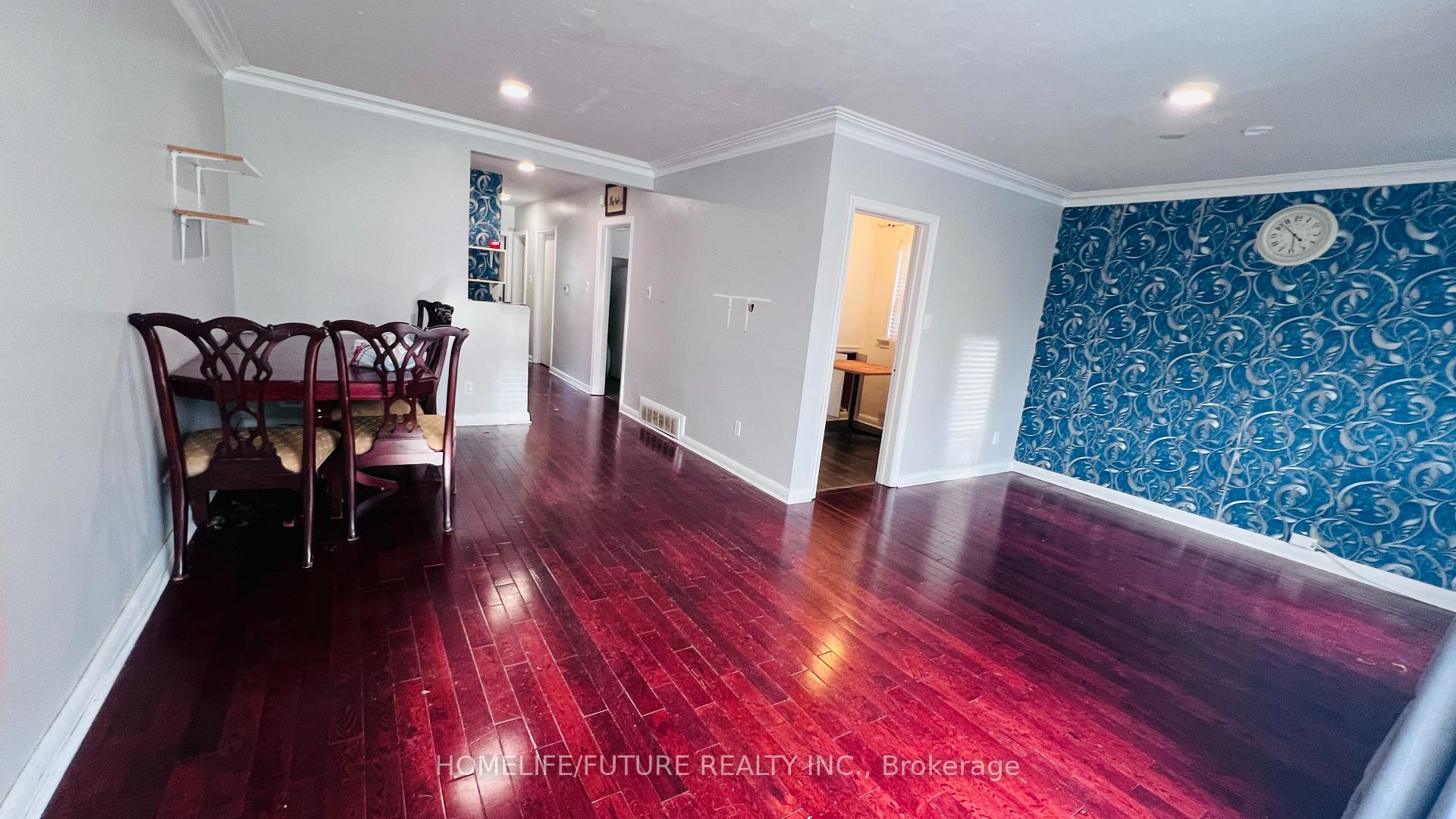 Photo 6 of Unit Main, 7 Perivale Crescent, Scarborough, Bendale — HOMEH