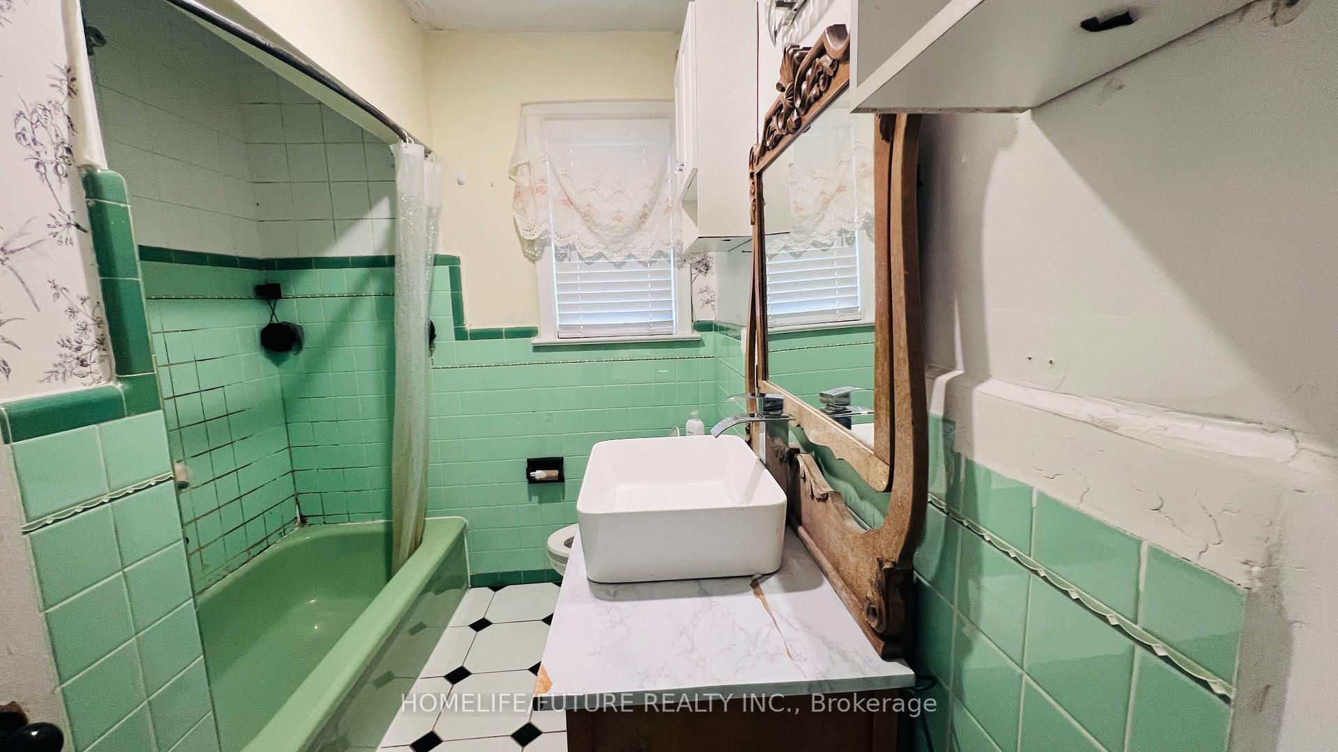 Photo 7 of Unit Main, 7 Perivale Crescent, Scarborough, Bendale — HOMEH