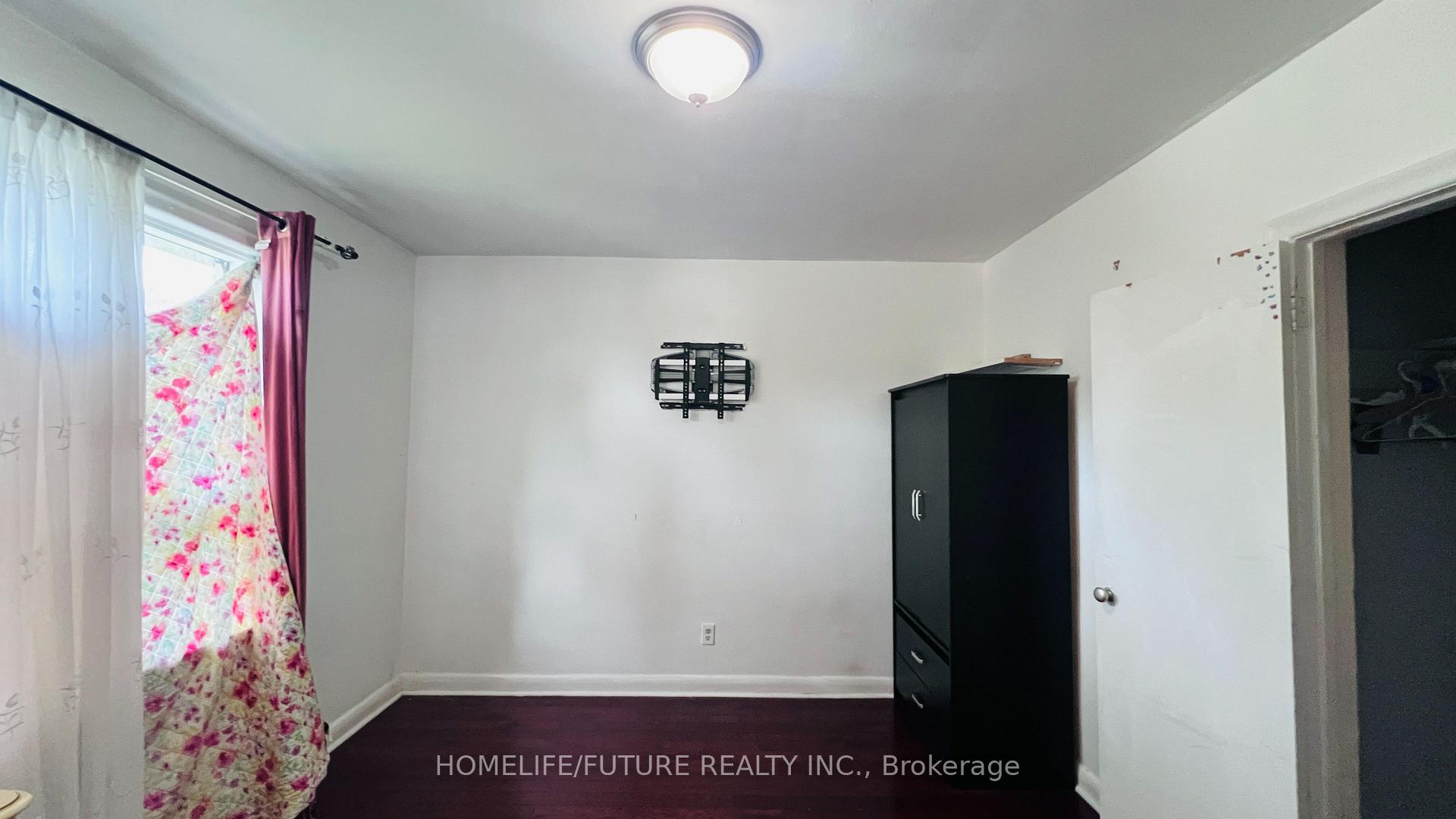 Photo 9 of Unit Main, 7 Perivale Crescent, Scarborough, Bendale — HOMEH