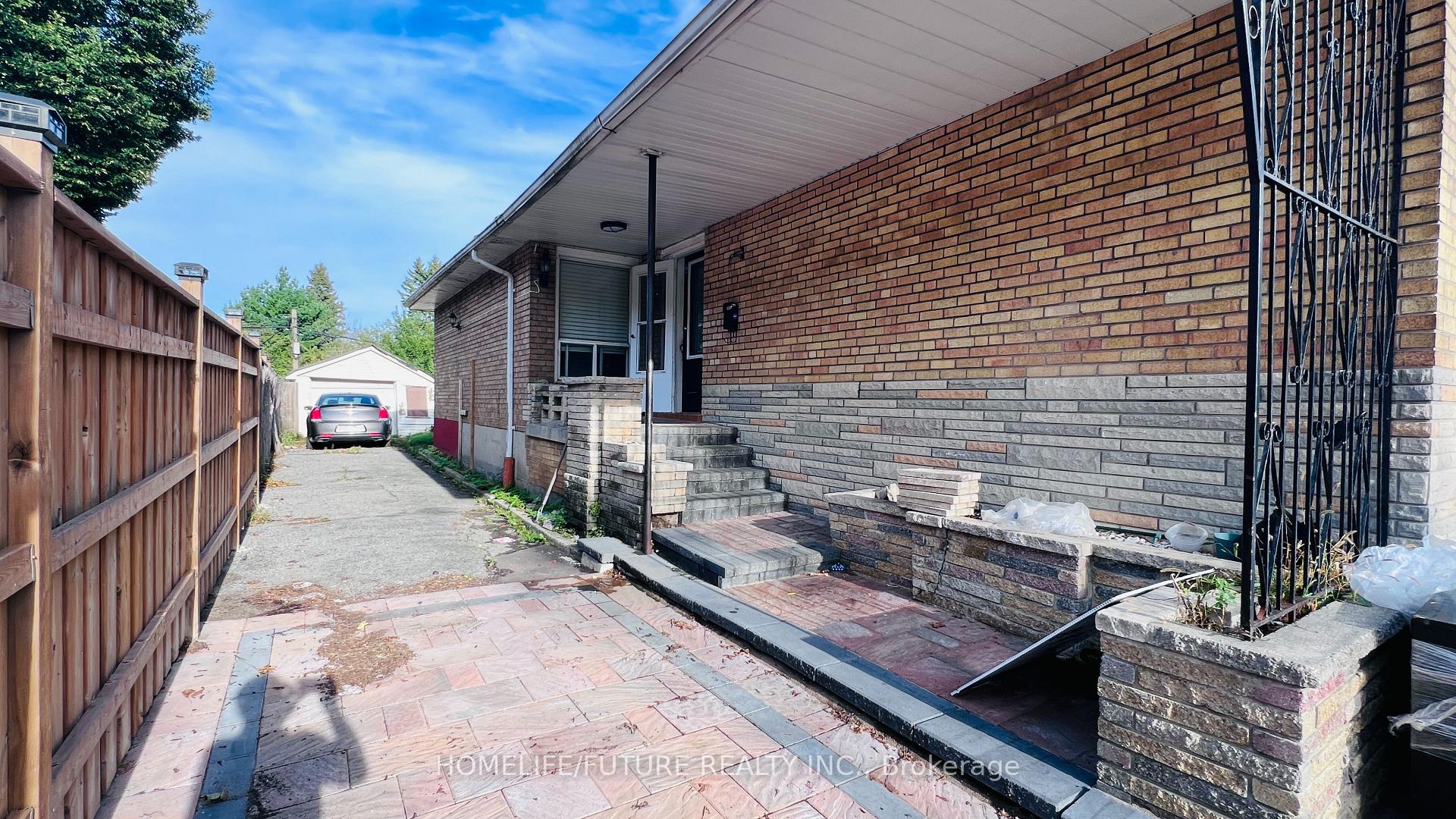 Photo 10 of Unit Main, 7 Perivale Crescent, Scarborough, Bendale — HOMEH