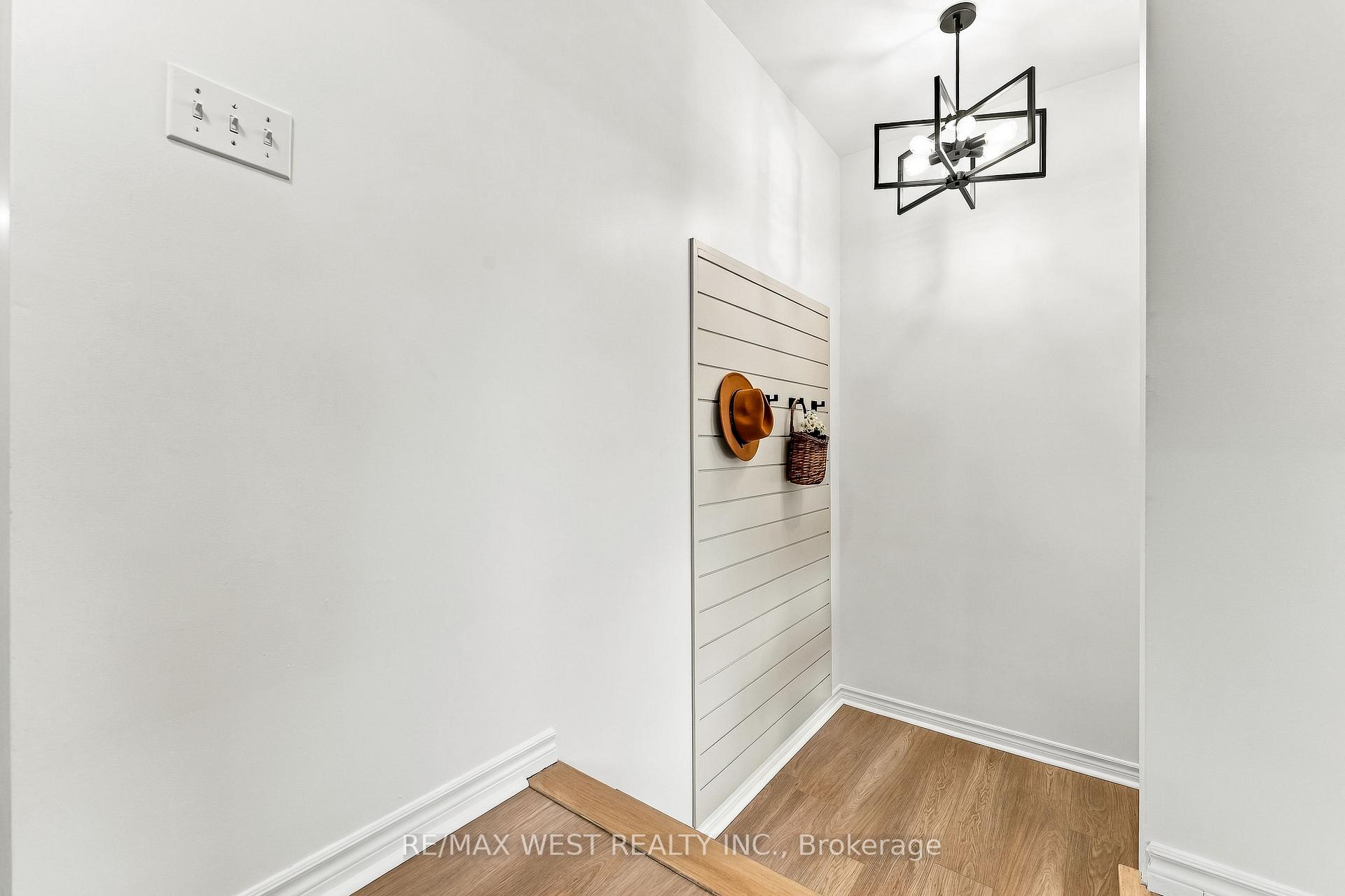 Photo 7 of 1271 Franklin Drive, Peterborough, Northcrest Ward 5 — HOMEH