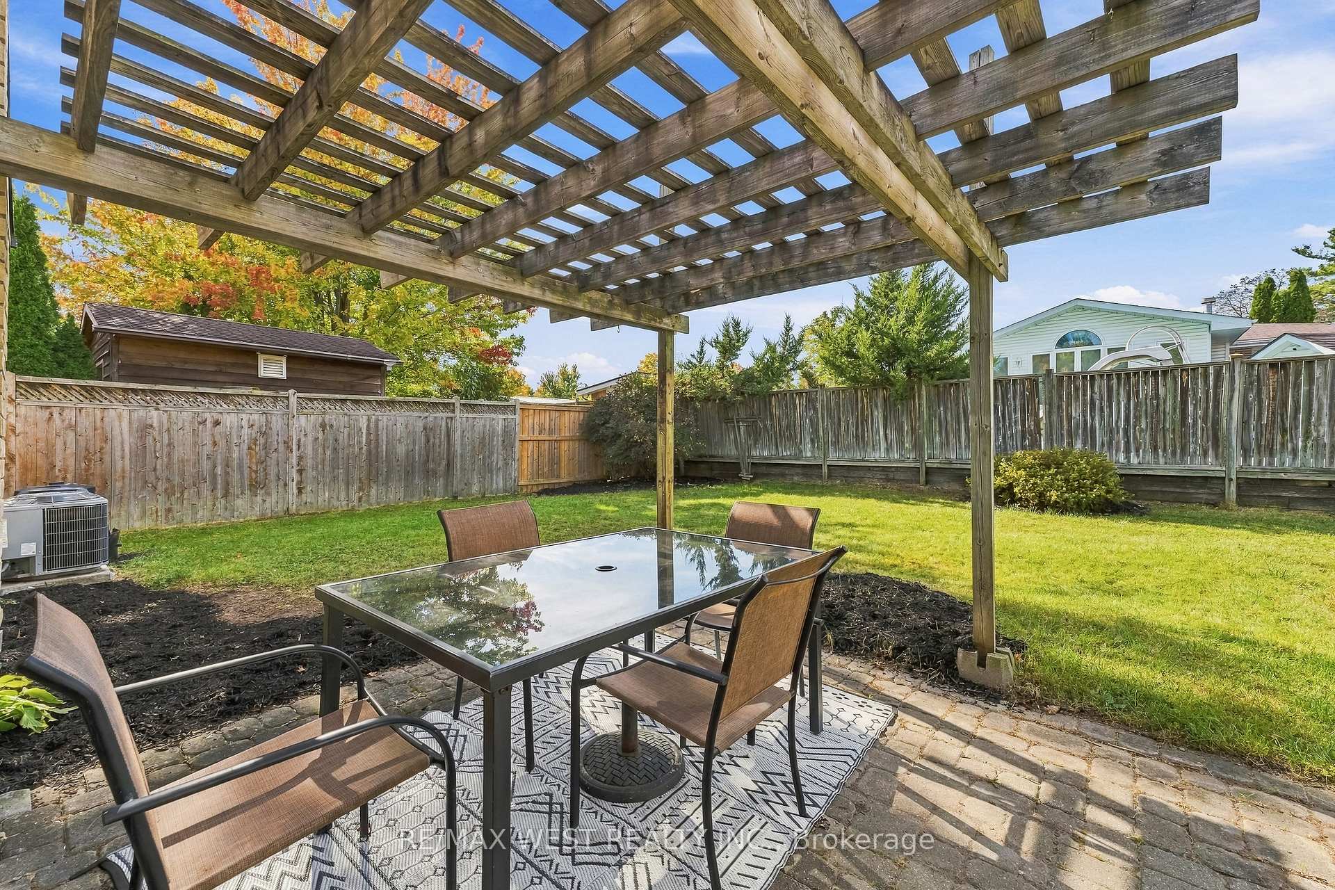 Photo 31 of 1271 Franklin Drive, Peterborough, Northcrest Ward 5 — HOMEH