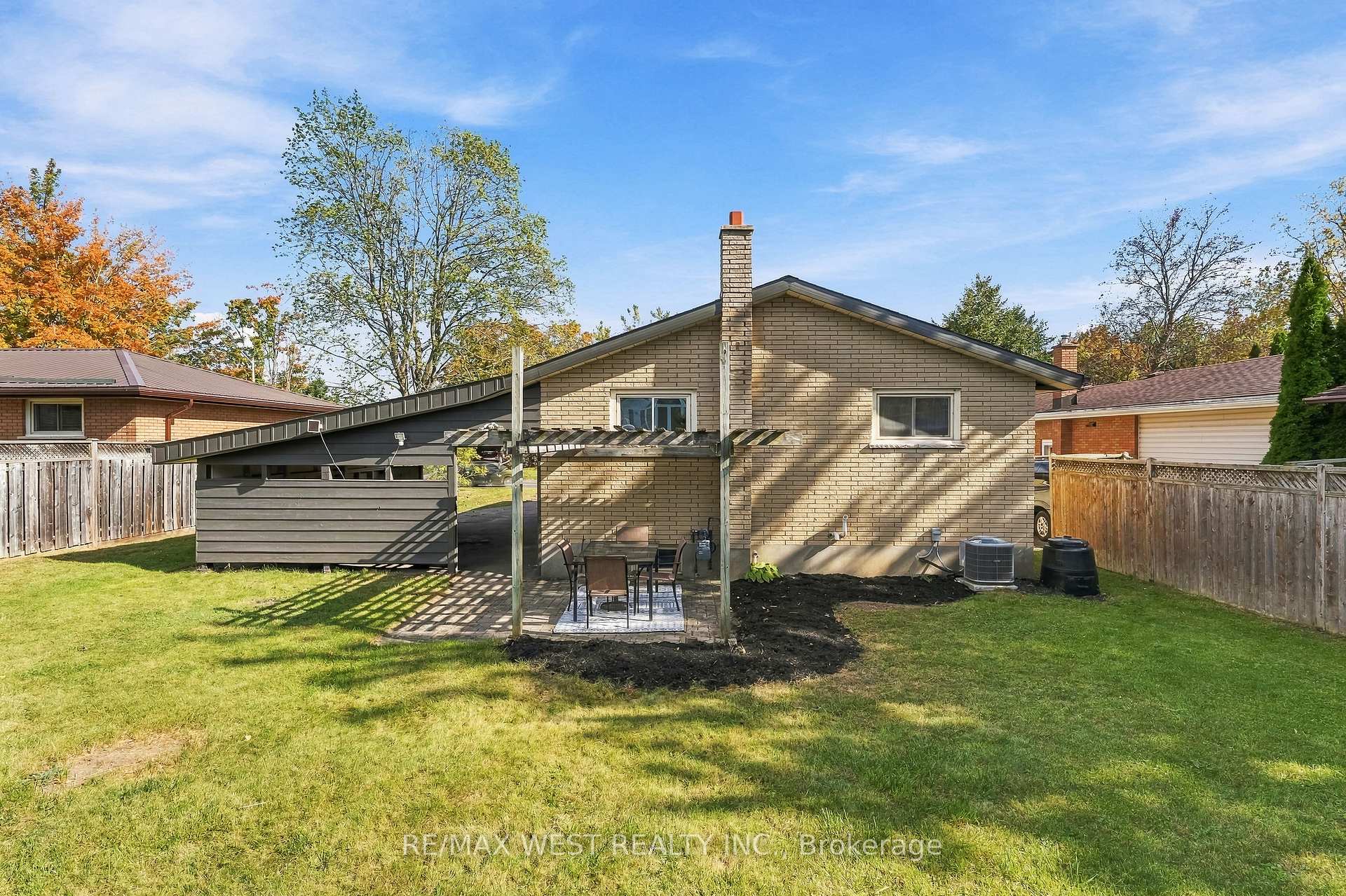 Photo 34 of 1271 Franklin Drive, Peterborough, Northcrest Ward 5 — HOMEH