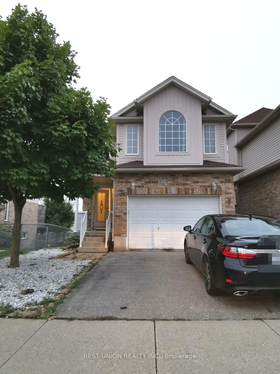 Photo 2 of 528 Activa Avenue, Kitchener, Larentian West — HOMEH