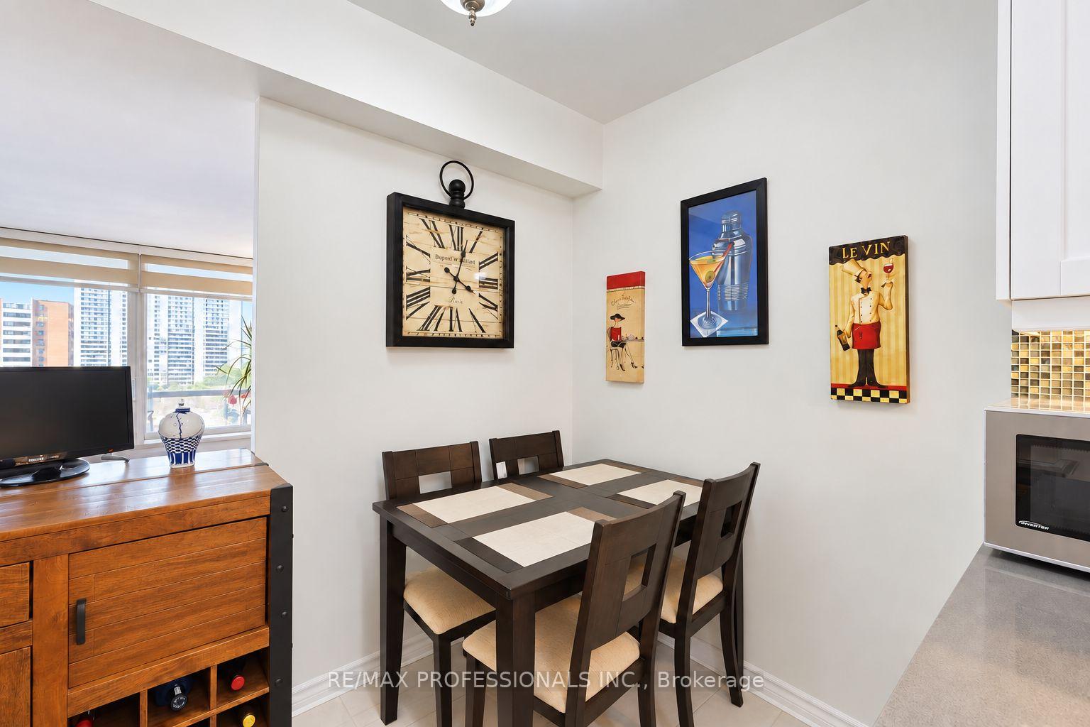 Photo 17 of Unit 701, 31 Four Winds Drive, North York, York University Heights — HOMEH