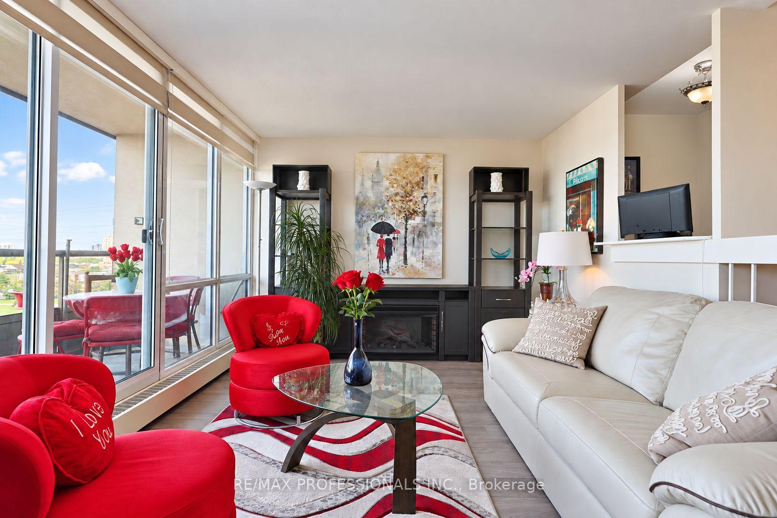 Photo 23 of Unit 701, 31 Four Winds Drive, North York, York University Heights — HOMEH