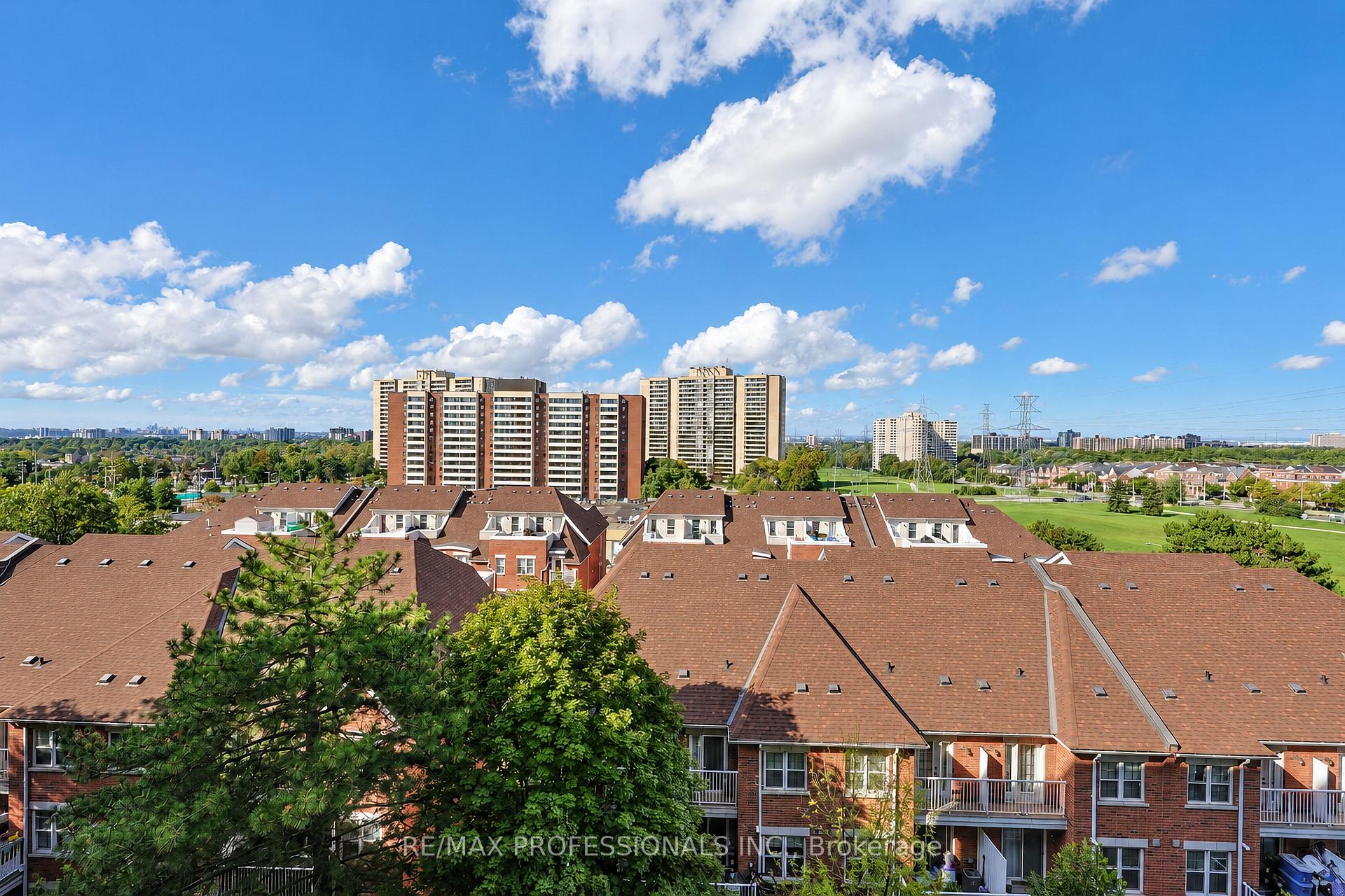 Photo 28 of Unit 701, 31 Four Winds Drive, North York, York University Heights — HOMEH