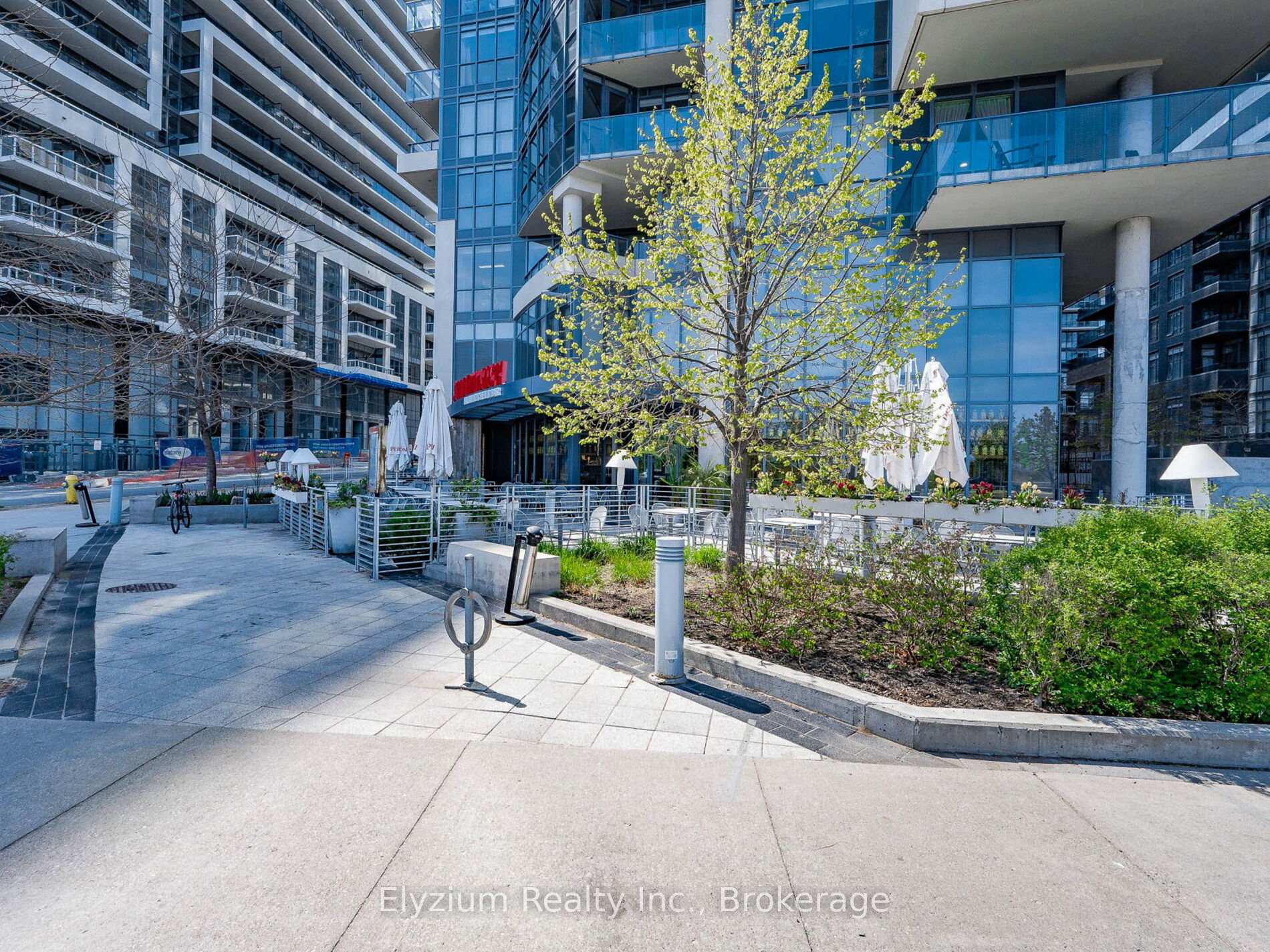 Photo 12 of Unit 502, 65 Annie Craig Drive, Etobicoke, Mimico — HOMEH