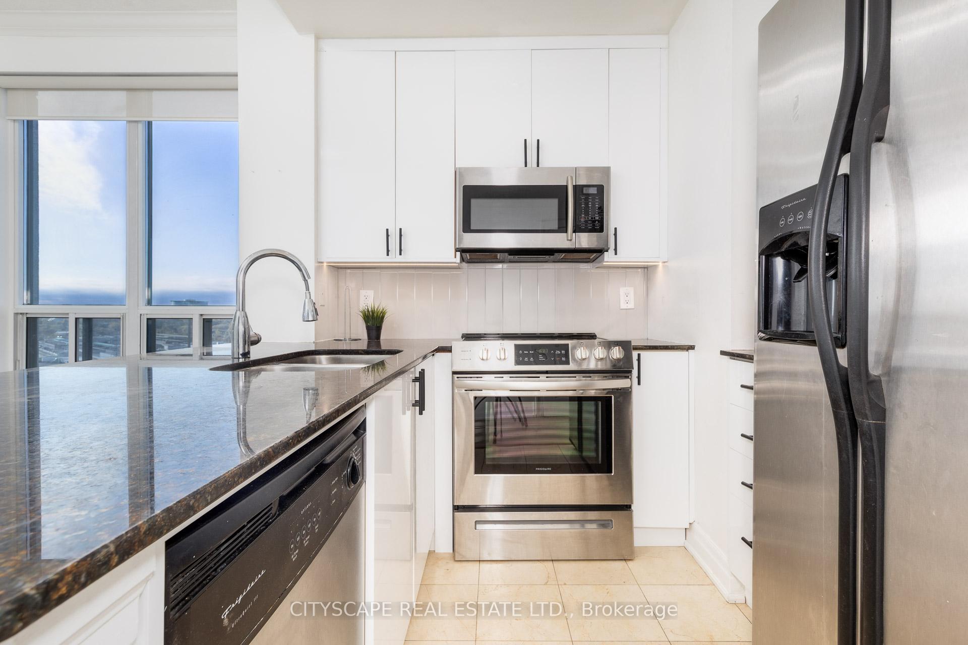 Front of Unit 1607, 2087 Lake Shore Boulevard W