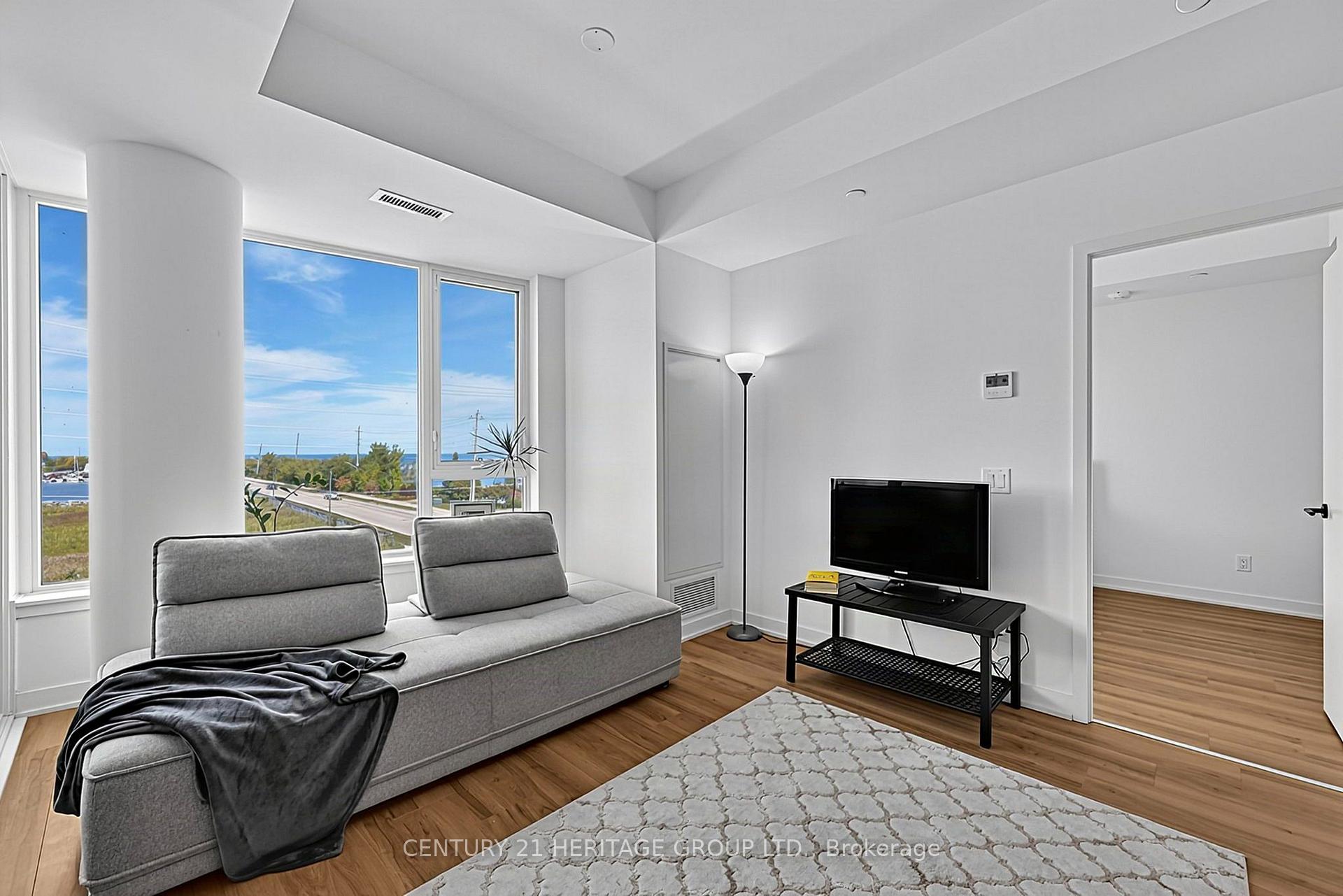 Photo 14 of Unit 304, 31 Huron Street, Collingwood — HOMEH