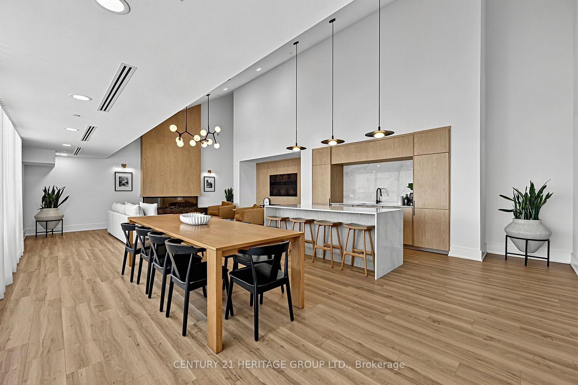 Photo 34 of Unit 304, 31 Huron Street, Collingwood — HOMEH