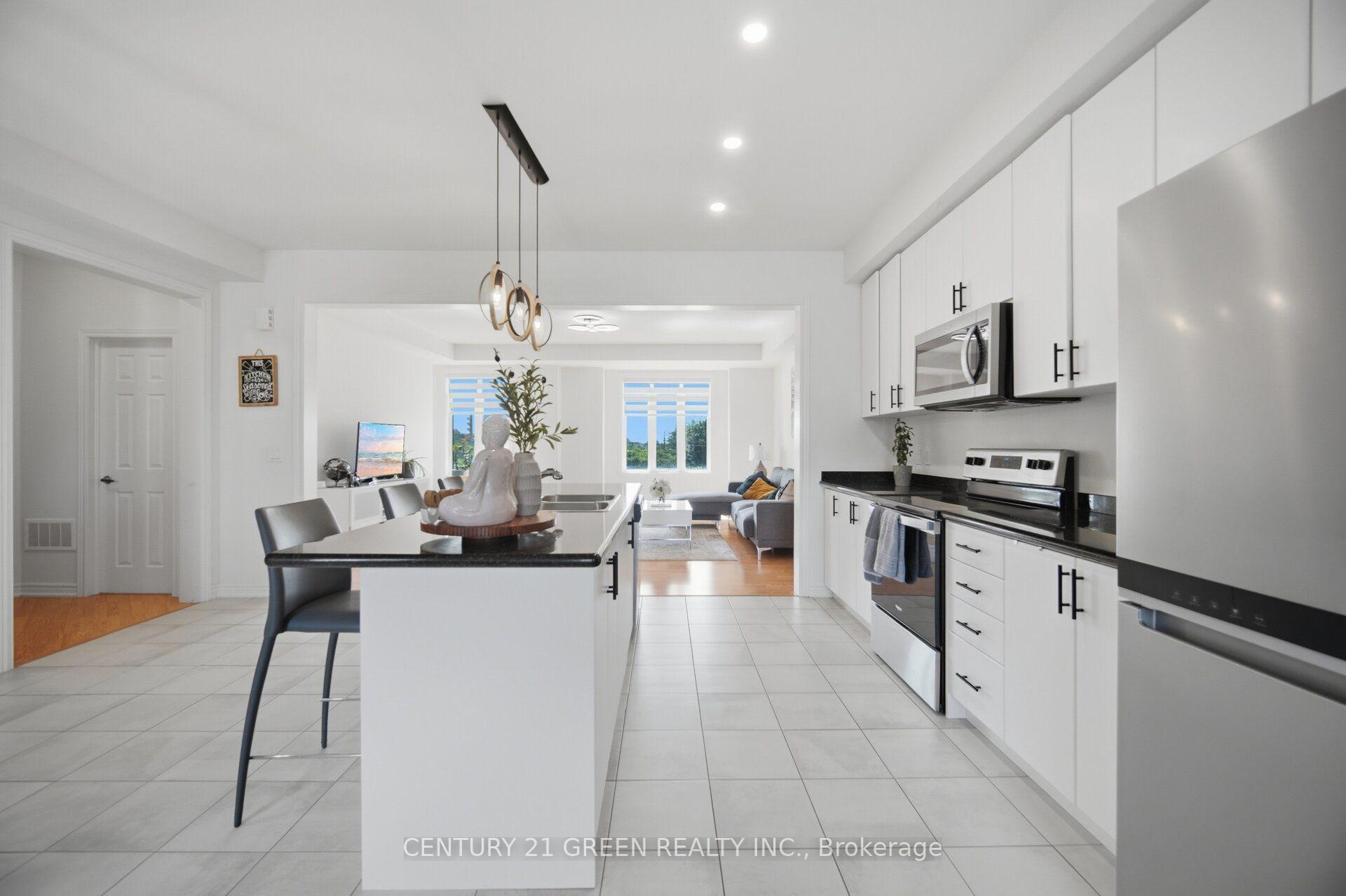 Photo 15 of 537 Dundas Street E, Oakville, Joshua Meadows — HOMEH