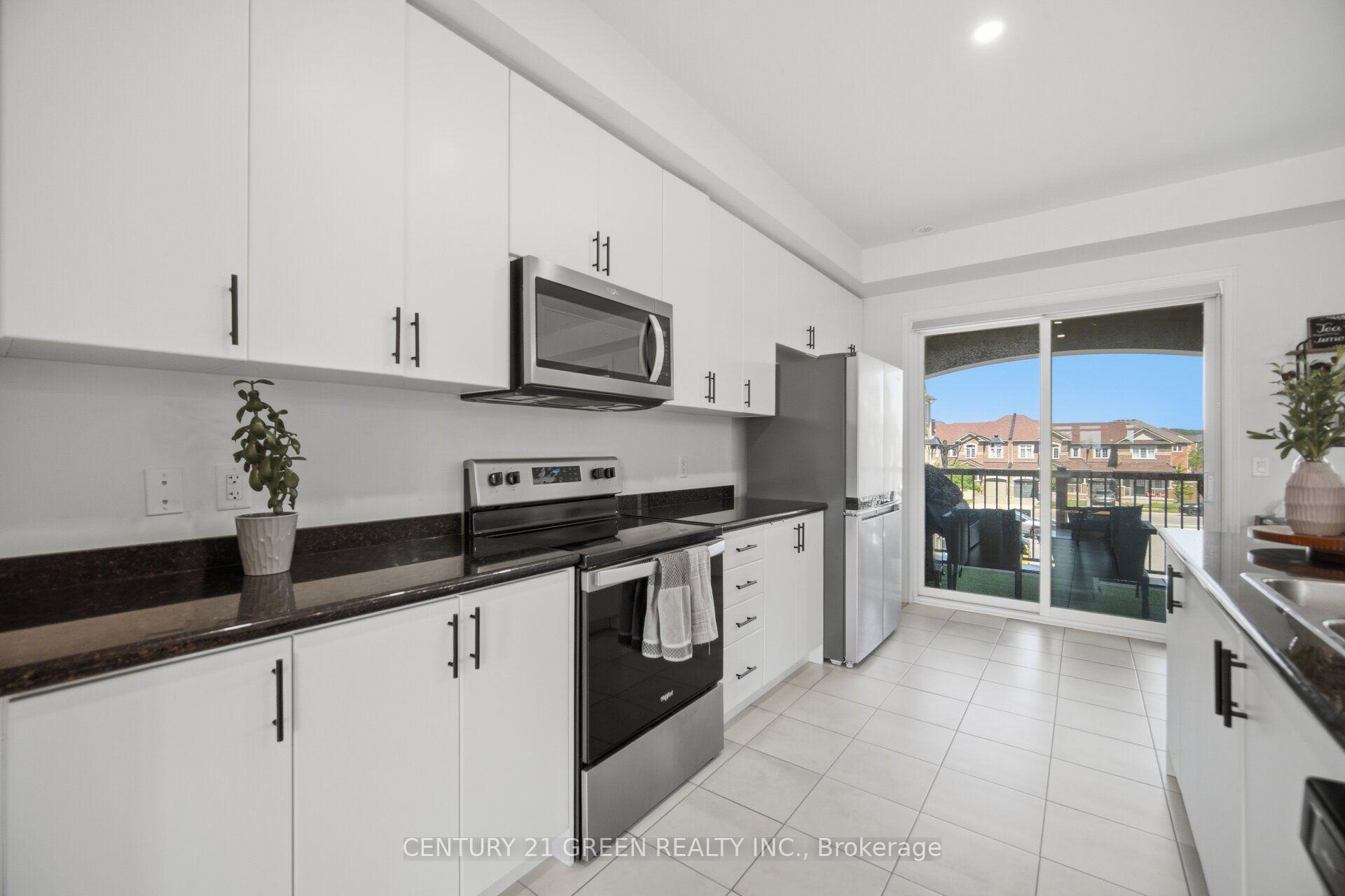 Photo 16 of 537 Dundas Street E, Oakville, Joshua Meadows — HOMEH
