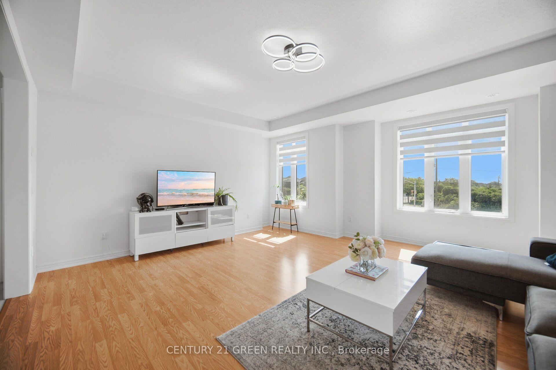 Photo 20 of 537 Dundas Street E, Oakville, Joshua Meadows — HOMEH