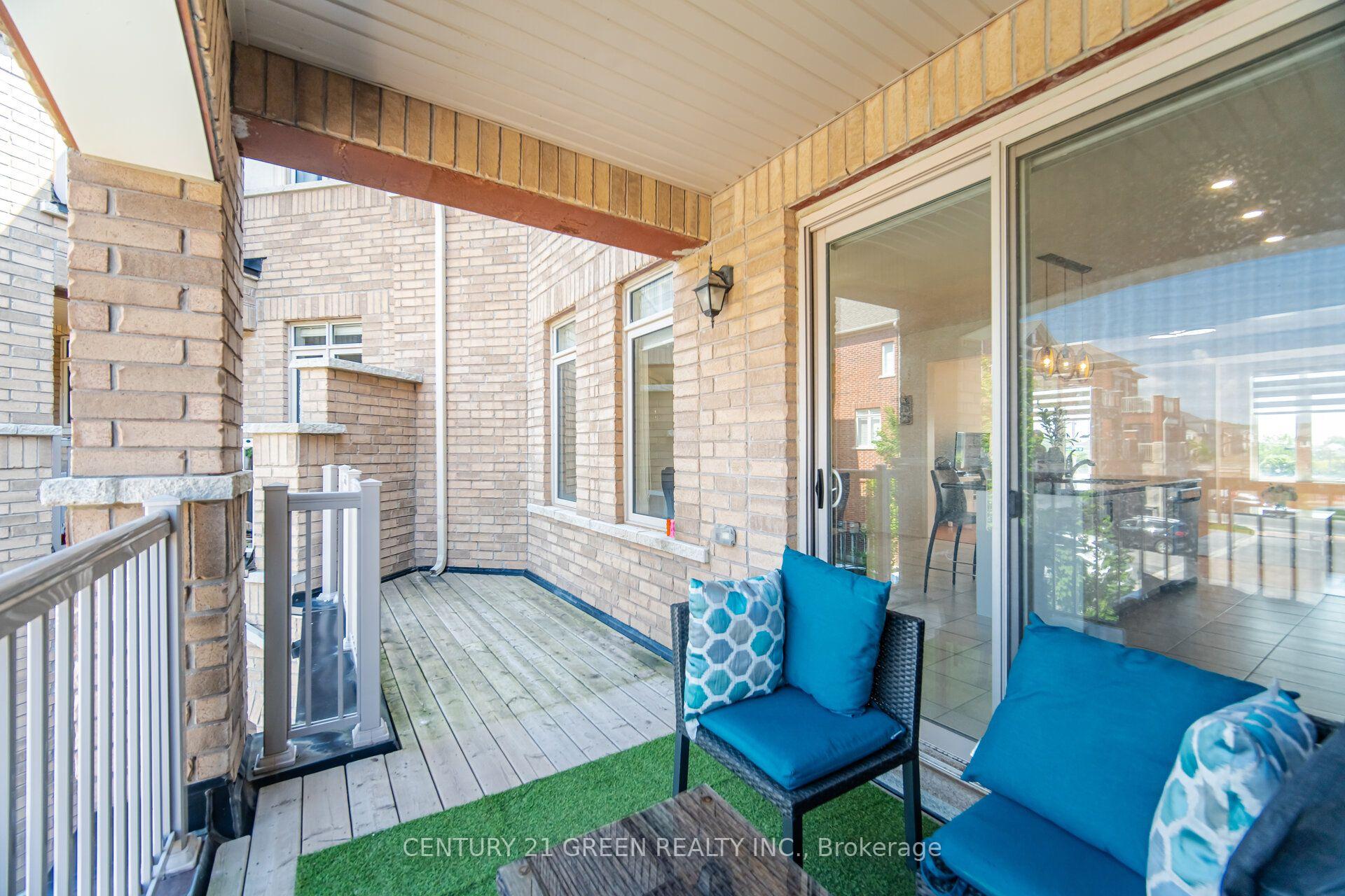 Photo 23 of 537 Dundas Street E, Oakville, Joshua Meadows — HOMEH