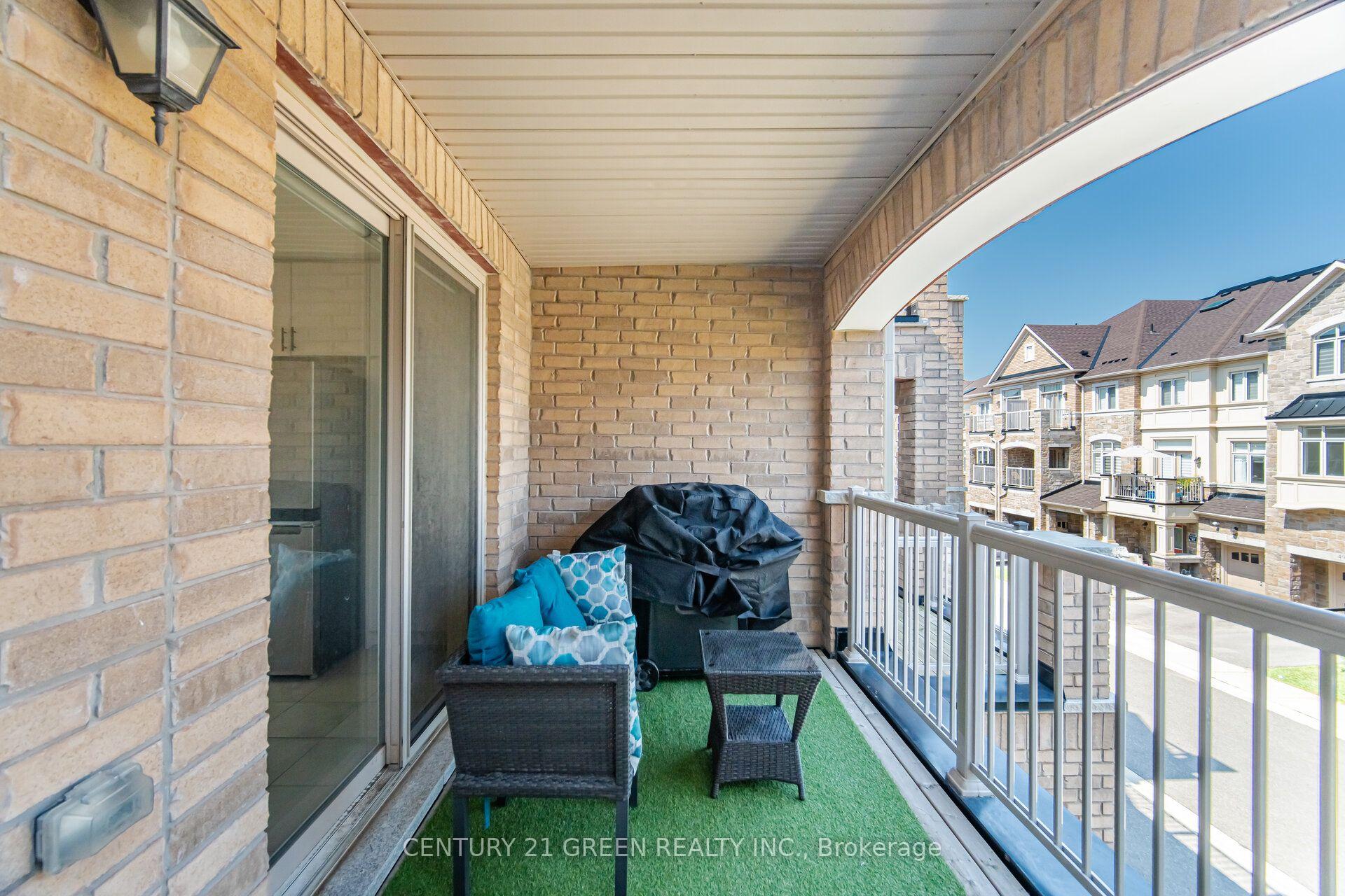 Photo 26 of 537 Dundas Street E, Oakville, Joshua Meadows — HOMEH