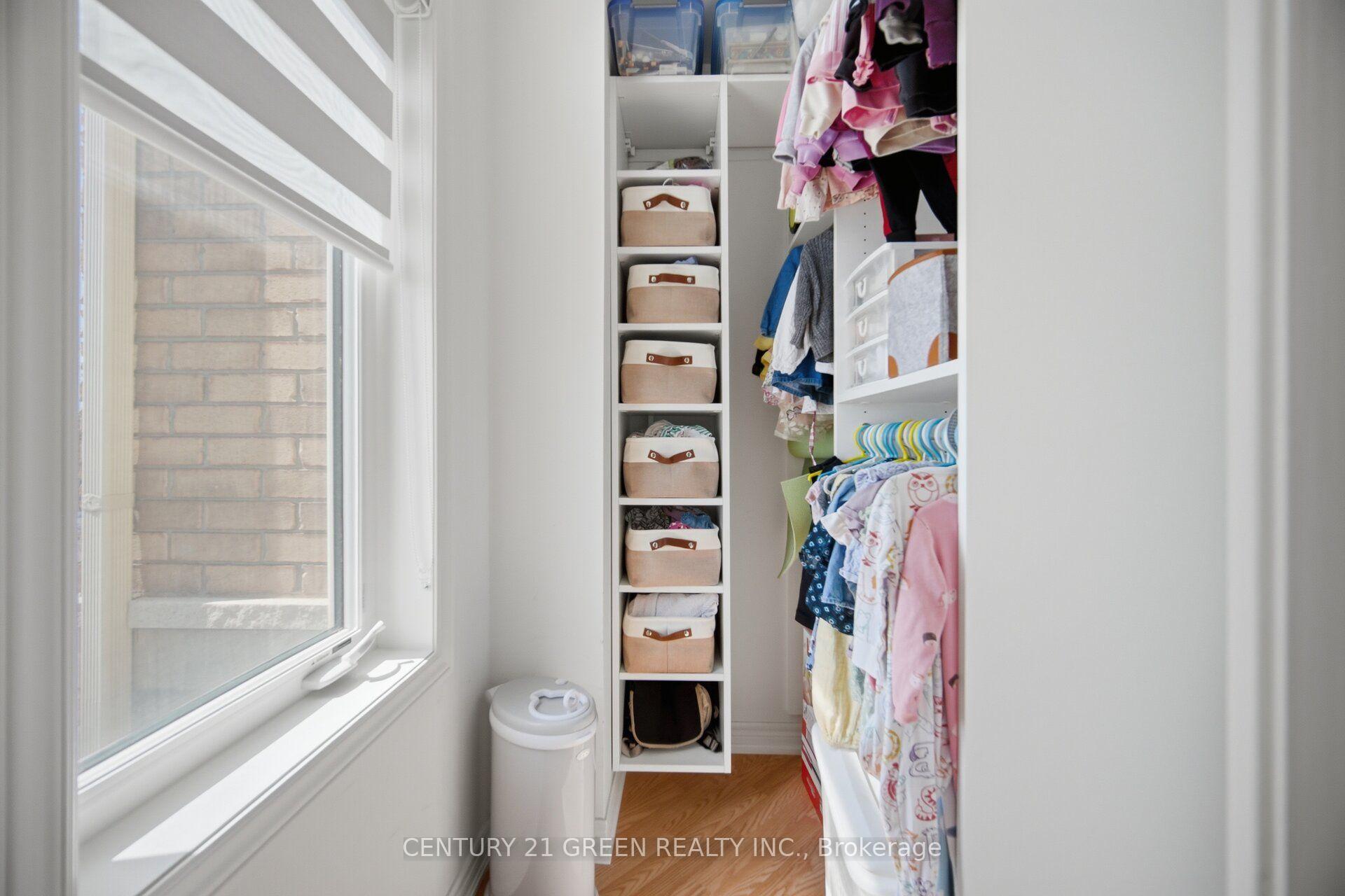 Photo 29 of 537 Dundas Street E, Oakville, Joshua Meadows — HOMEH