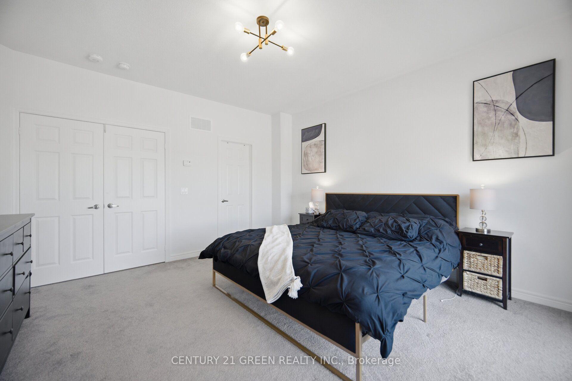 Photo 32 of 537 Dundas Street E, Oakville, Joshua Meadows — HOMEH