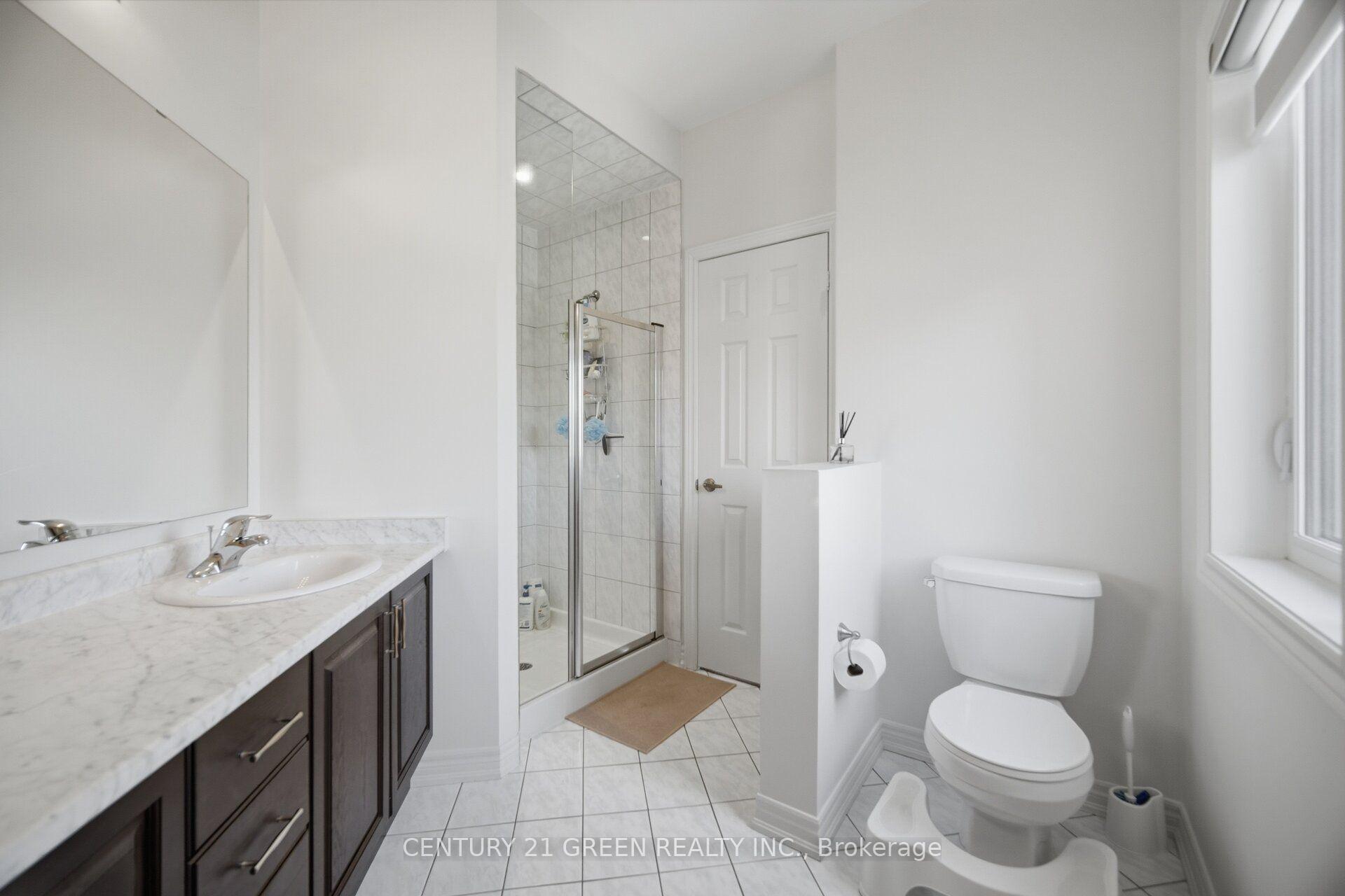 Photo 37 of 537 Dundas Street E, Oakville, Joshua Meadows — HOMEH