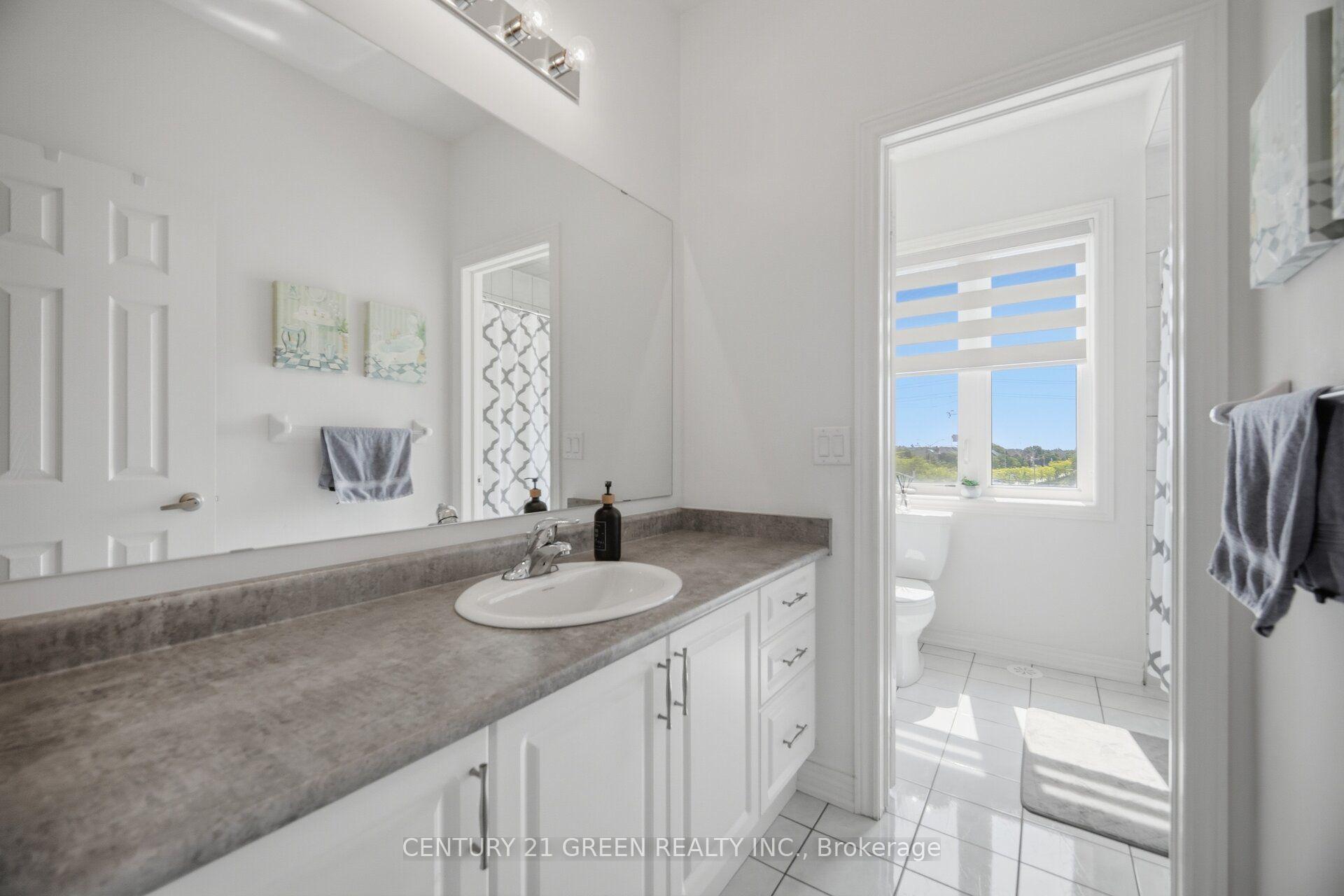 Photo 43 of 537 Dundas Street E, Oakville, Joshua Meadows — HOMEH