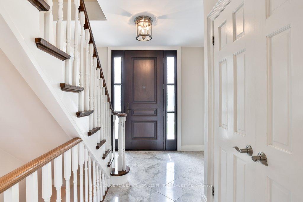 Photo 3 of 1163 Cayente Place, Mississauga, Lorne Park — HOMEH