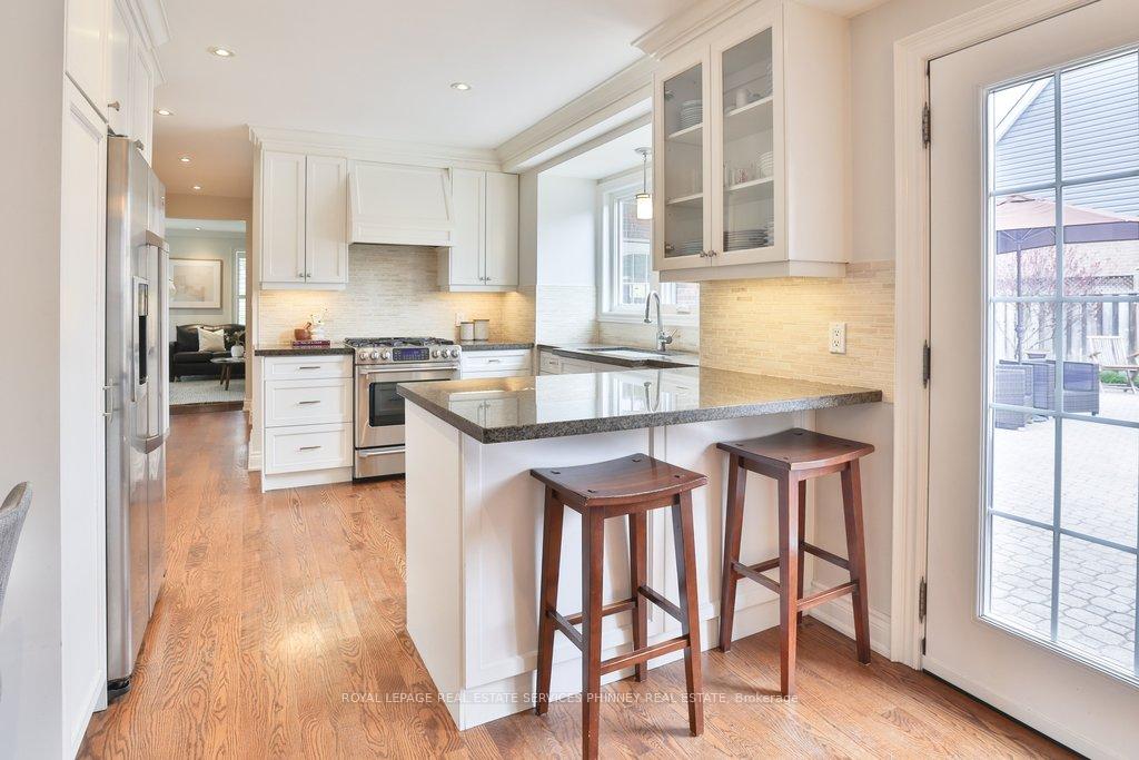 Photo 4 of 1163 Cayente Place, Mississauga, Lorne Park — HOMEH