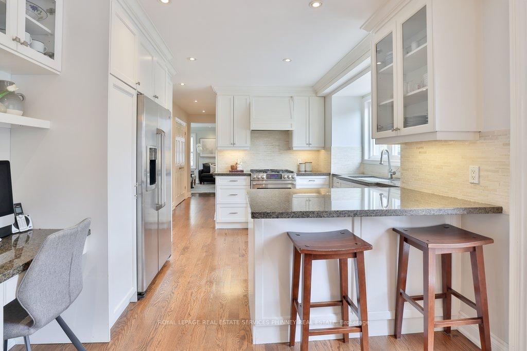 Photo 5 of 1163 Cayente Place, Mississauga, Lorne Park — HOMEH