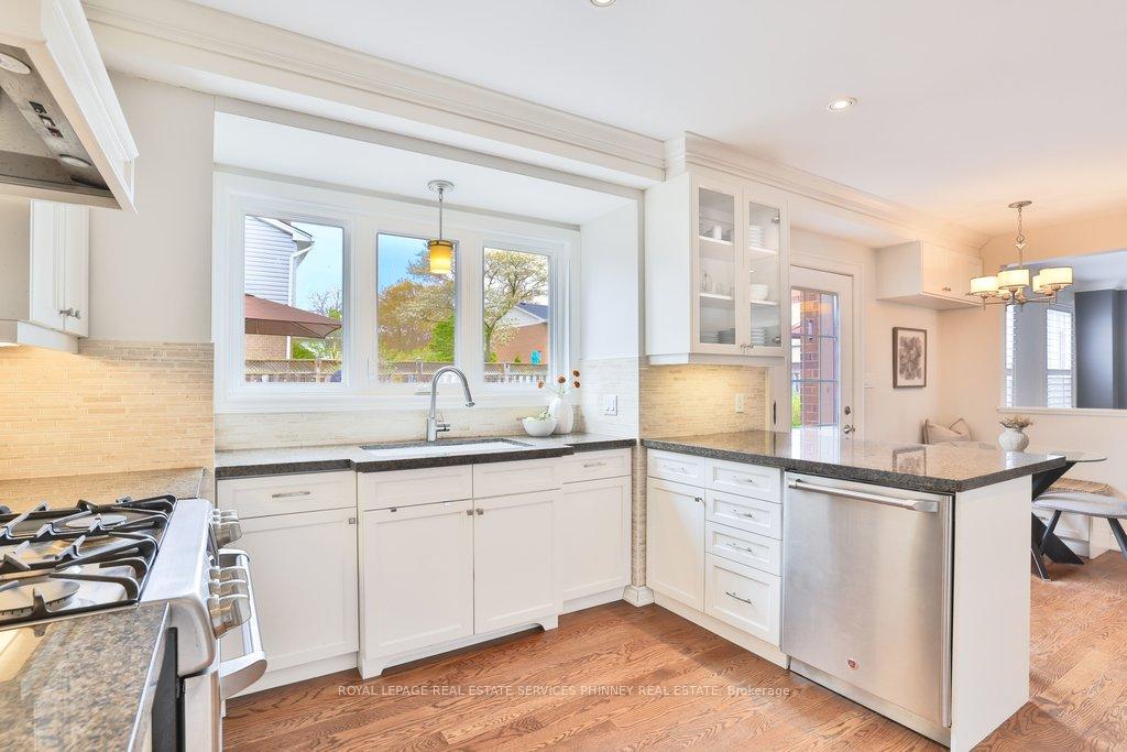 Photo 6 of 1163 Cayente Place, Mississauga, Lorne Park — HOMEH