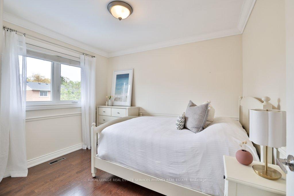 Photo 25 of 1163 Cayente Place, Mississauga, Lorne Park — HOMEH