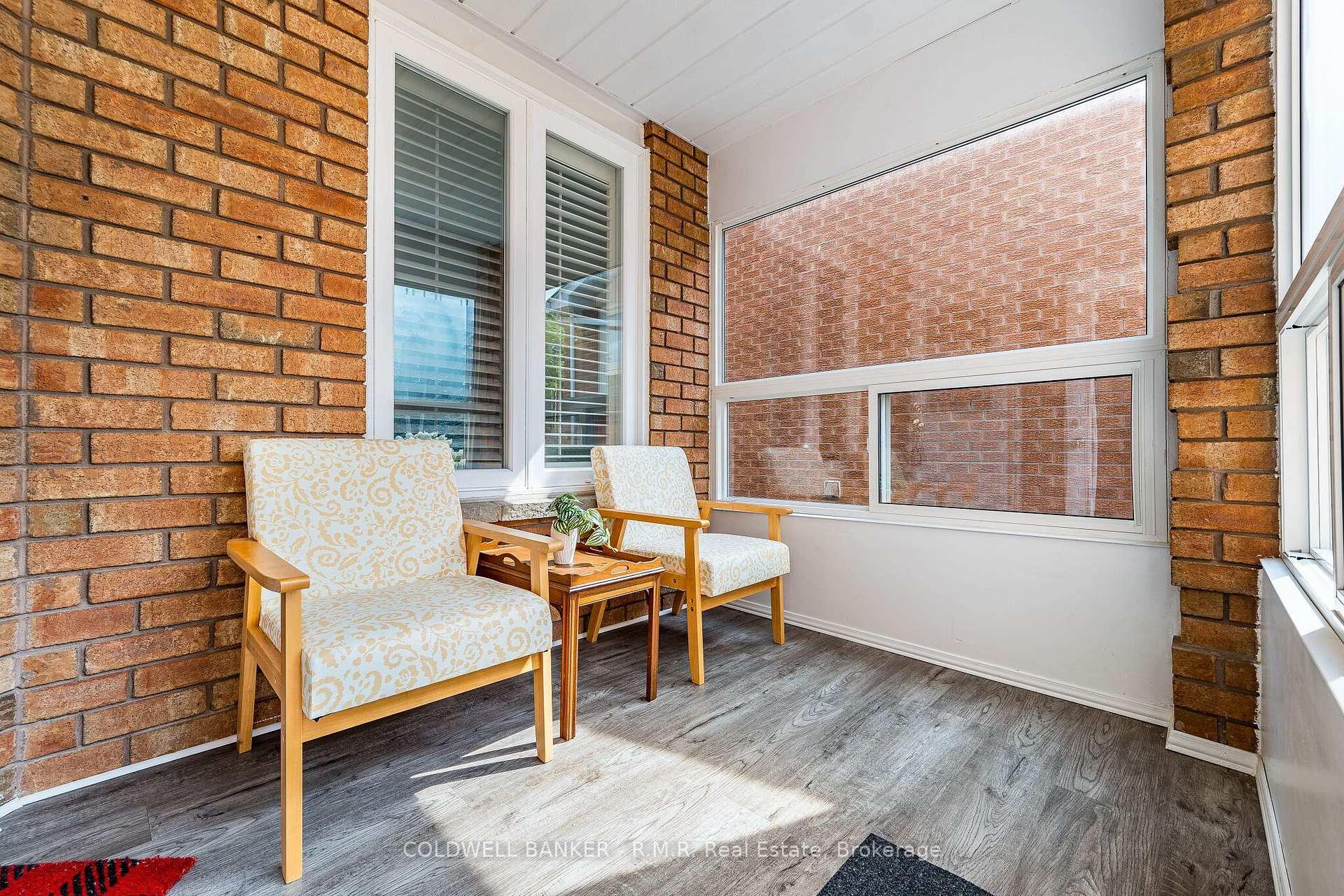 Photo 6 of 292 Ukraine Road, Mississauga, Fairview — HOMEH