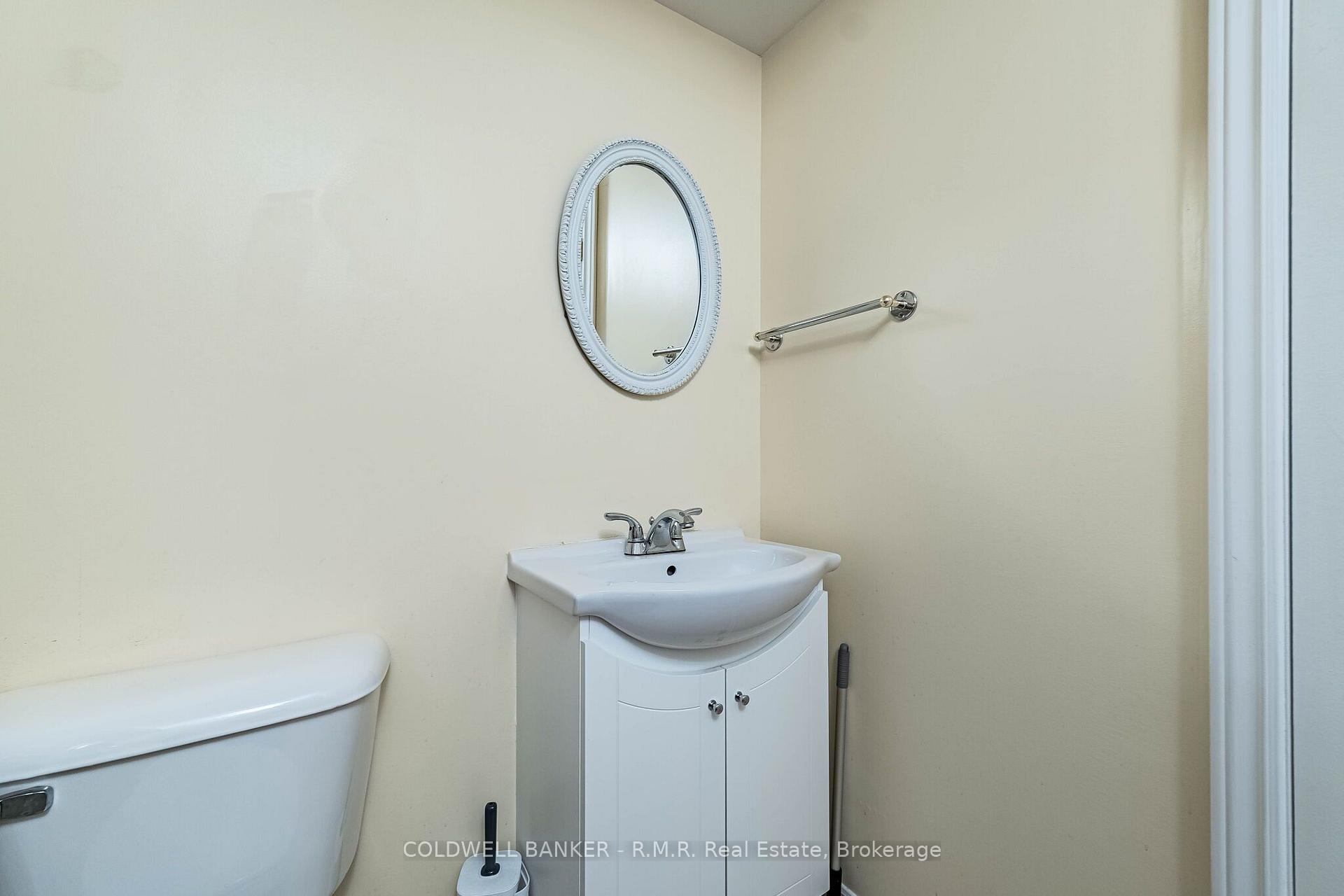 Photo 34 of 292 Ukraine Road, Mississauga, Fairview — HOMEH