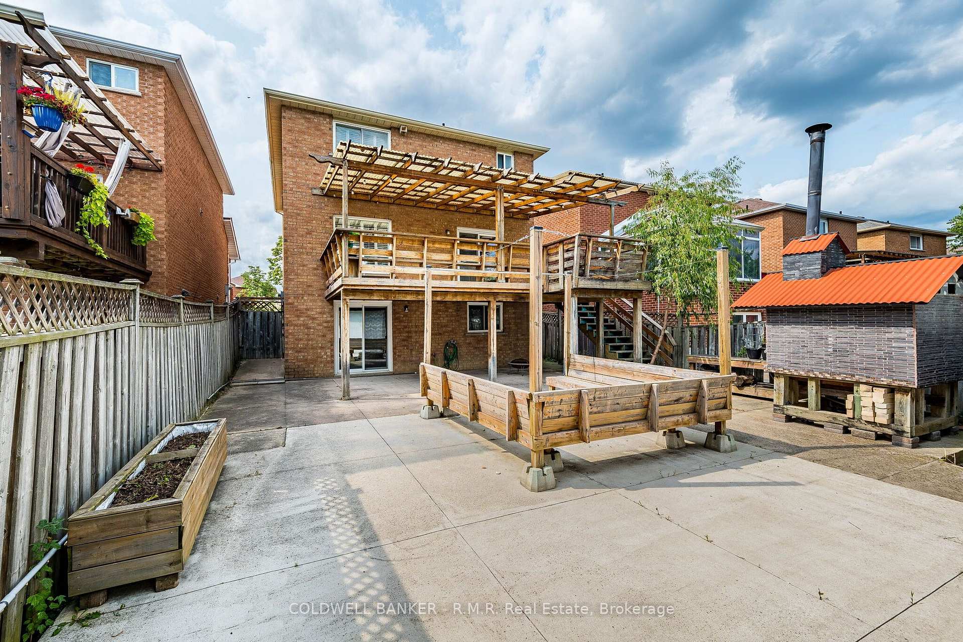 Photo 41 of 292 Ukraine Road, Mississauga, Fairview — HOMEH