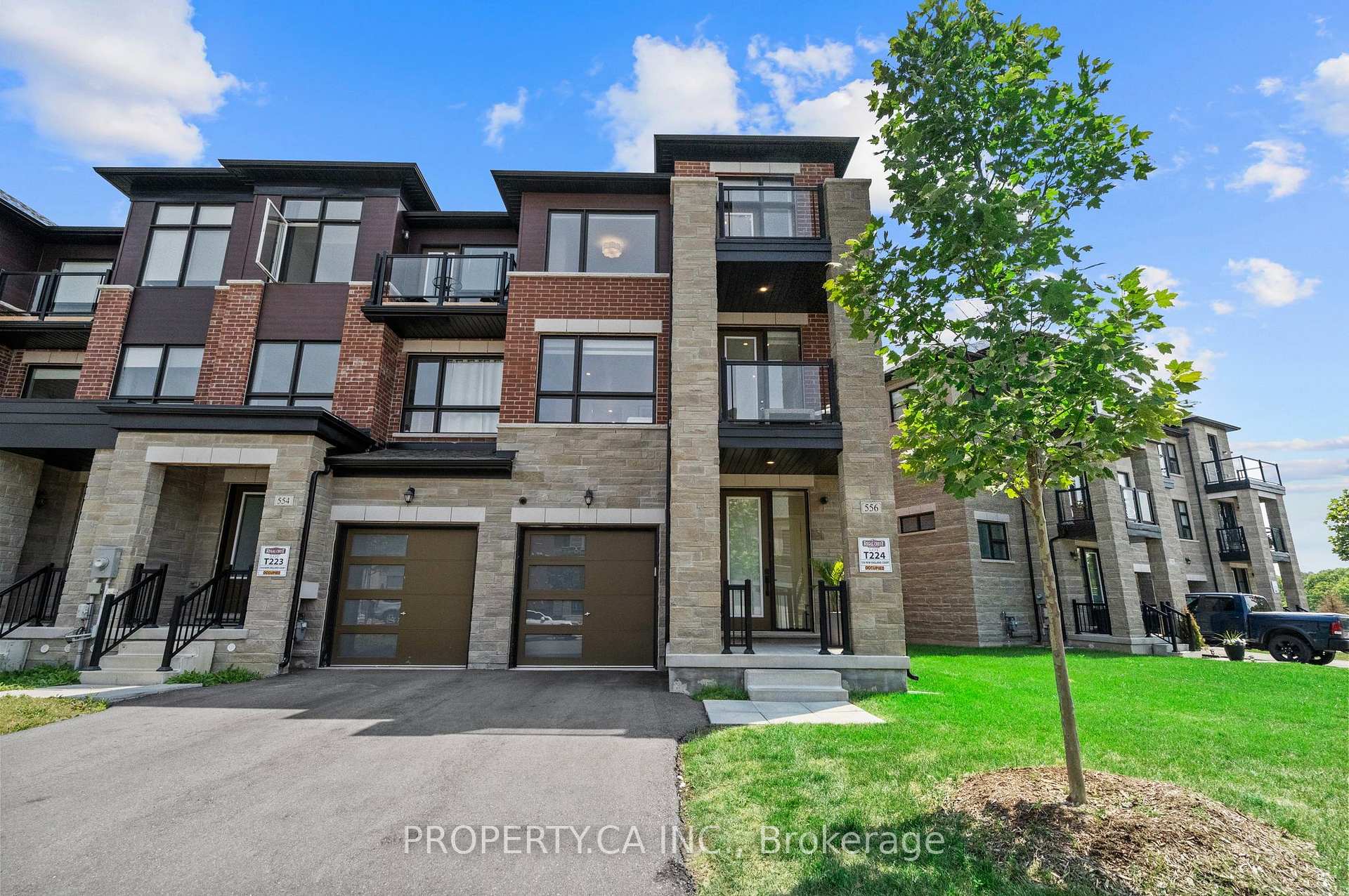 Photo of 556 New England Court