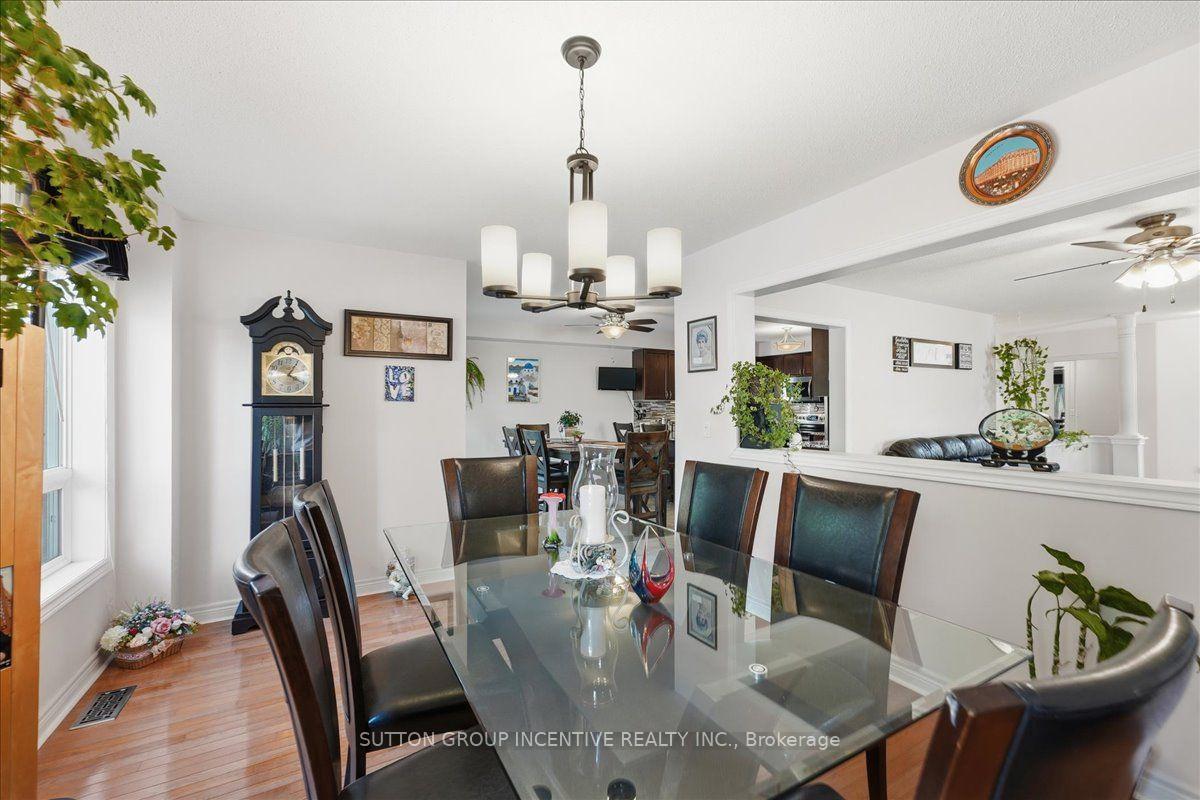 Photo 13 of 17 White Crescent, Barrie, Holly — HOMEH