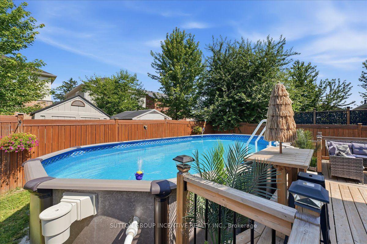 Photo 40 of 17 White Crescent, Barrie, Holly — HOMEH